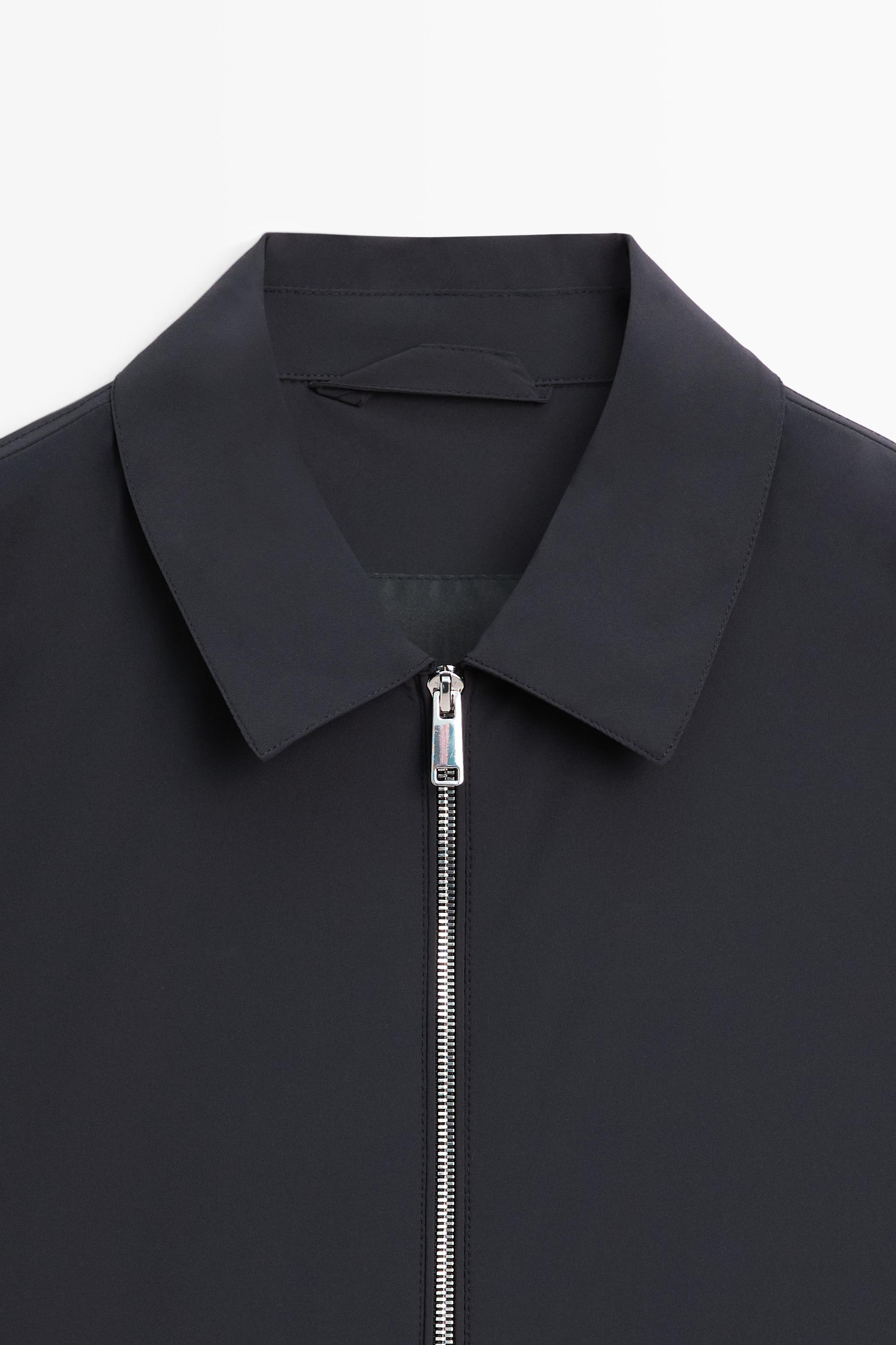 Lightweight short jacket — NAVY BLUE