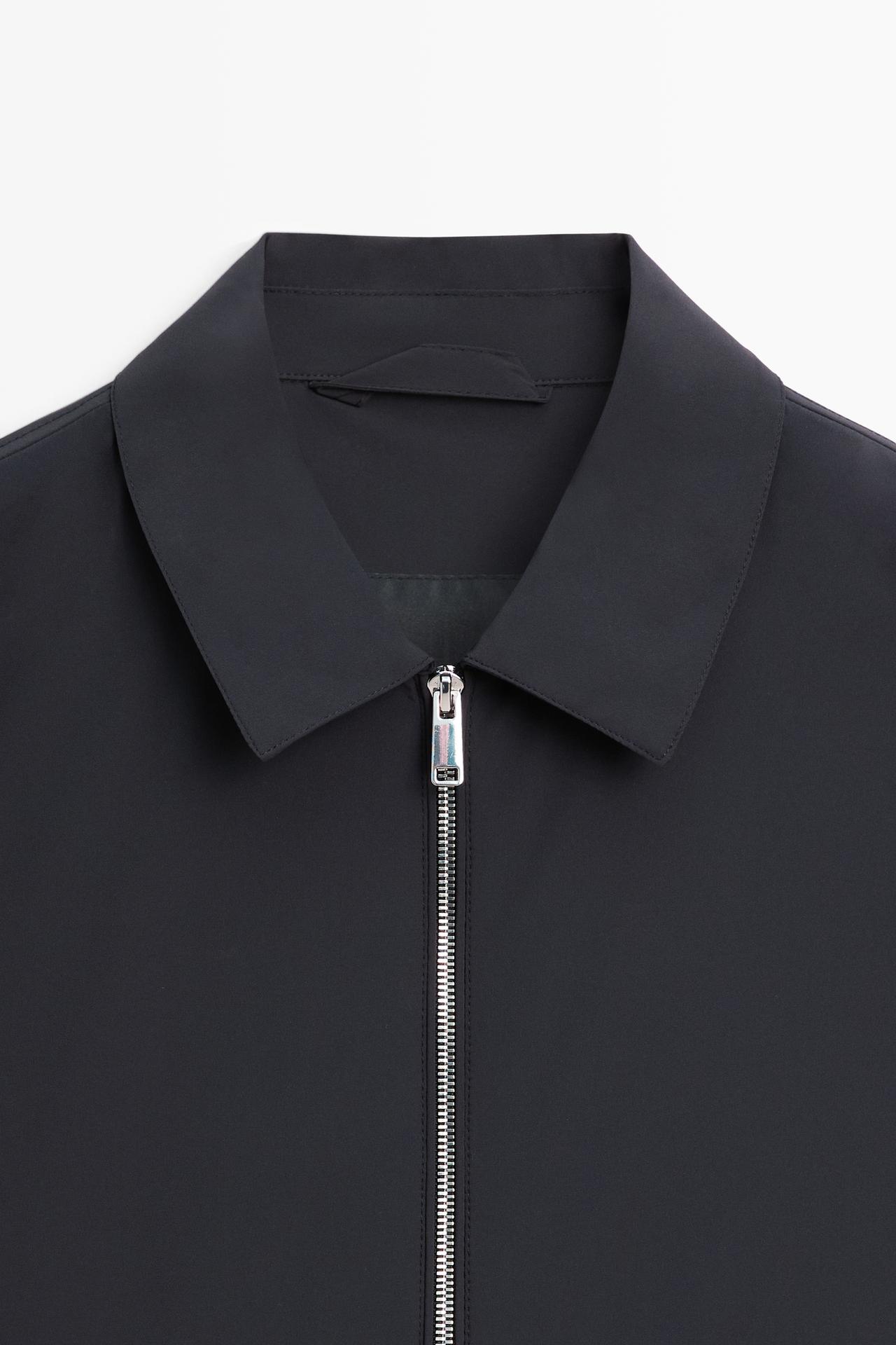 Lightweight short jacket — NAVY BLUE