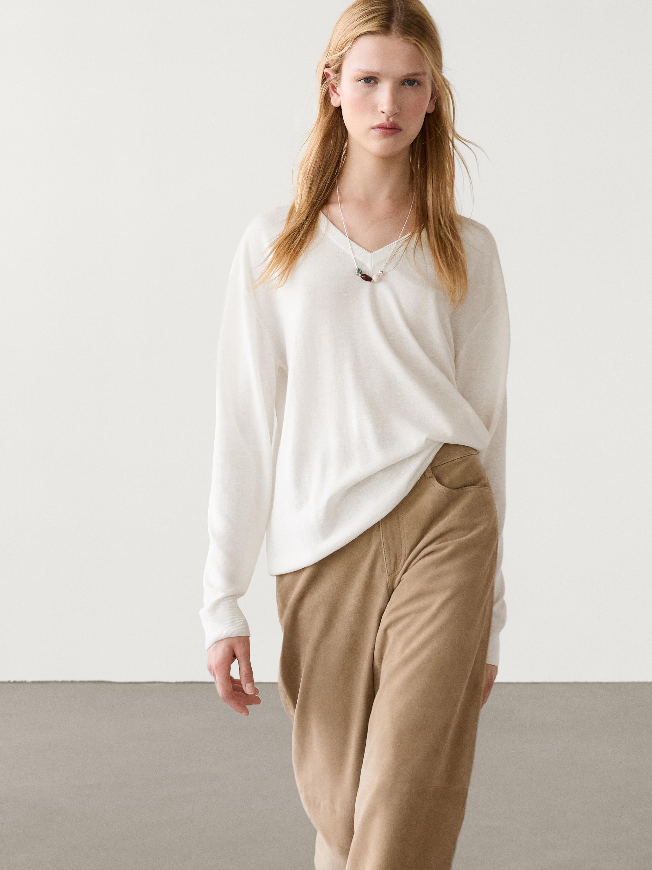 Pull en maille et laine à col en V