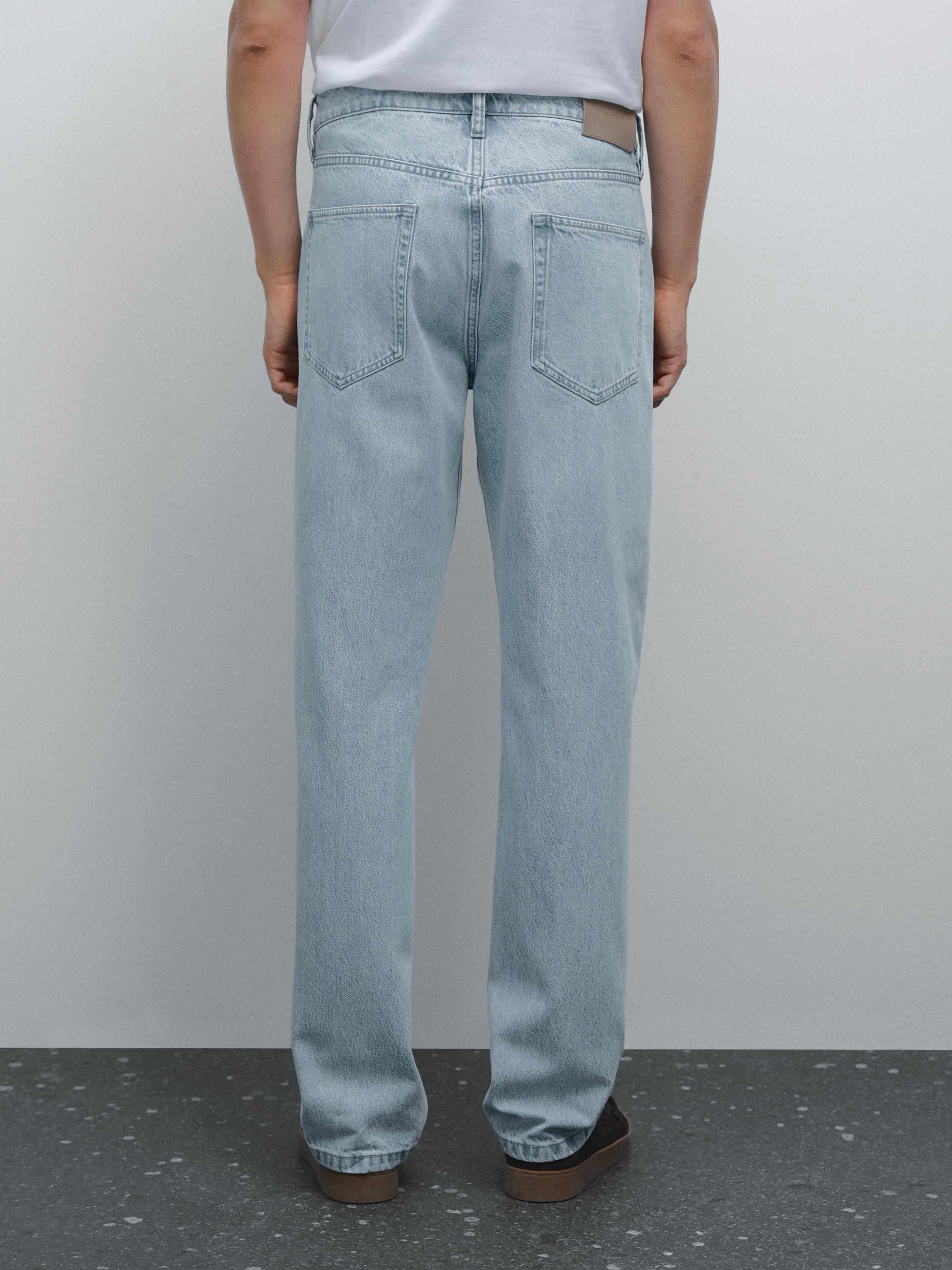 Tapered fit jeans
