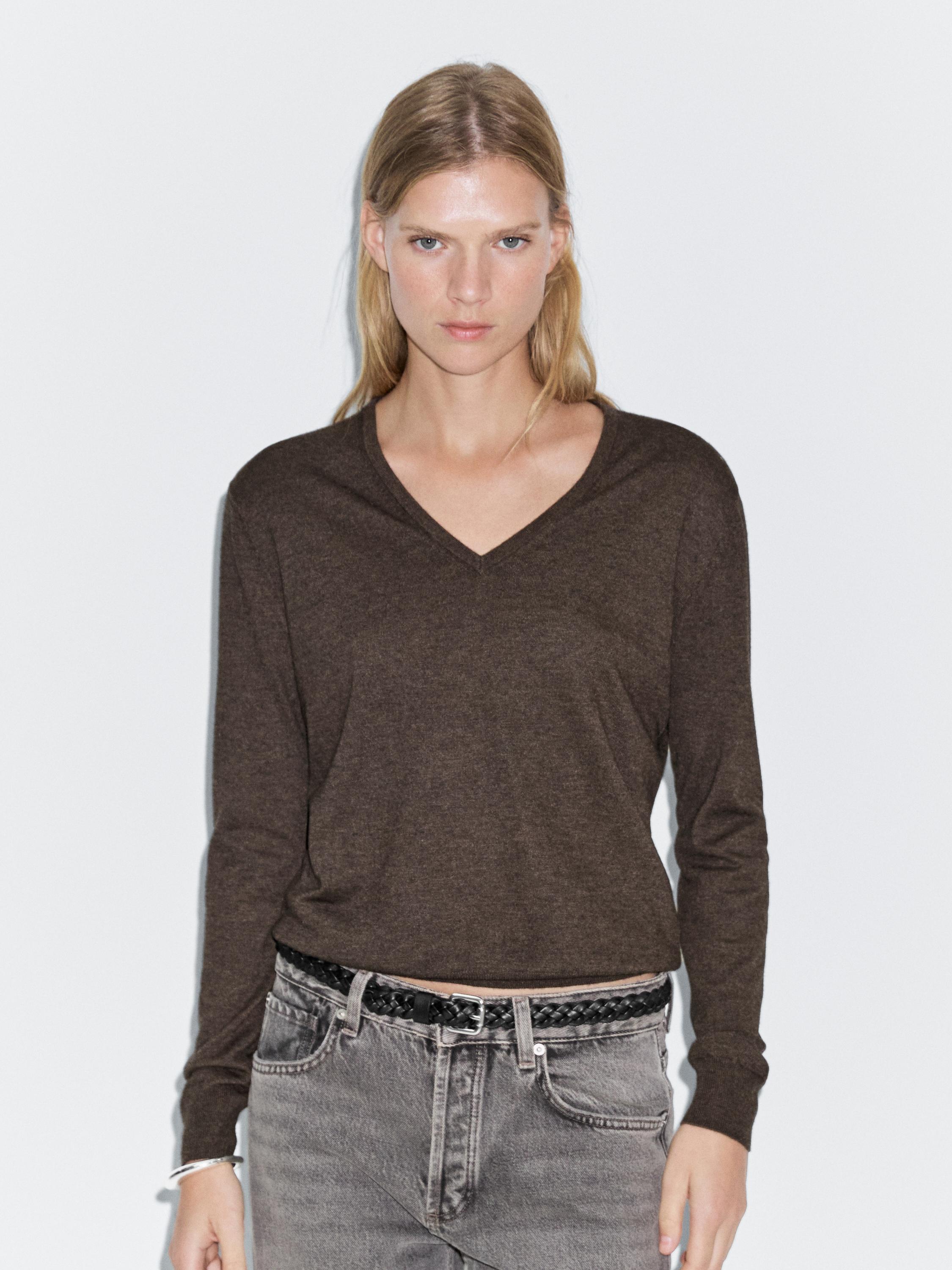 Wool blend V-neck knit sweater