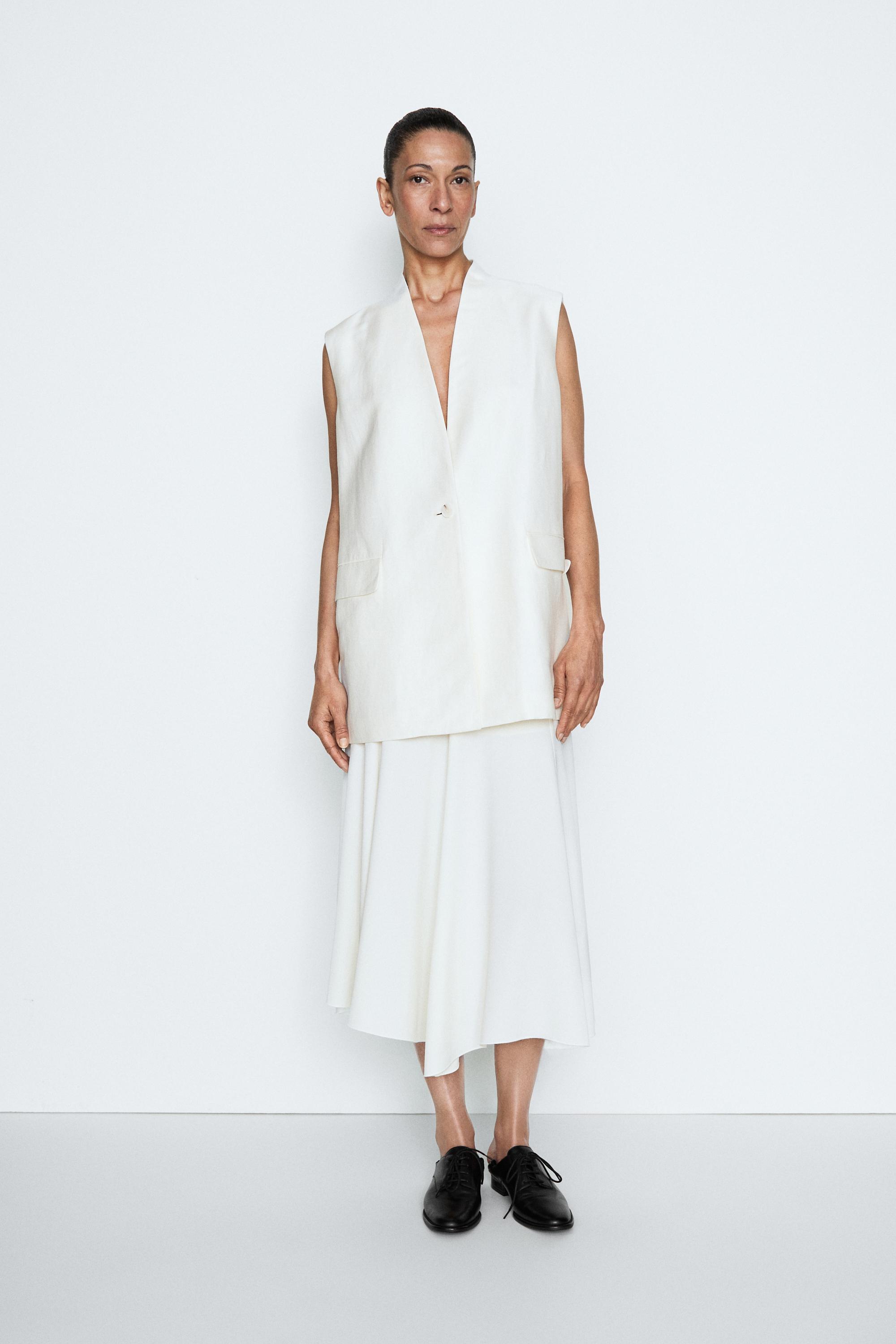 Waistcoat with pocket details - STUDIO — WHITE