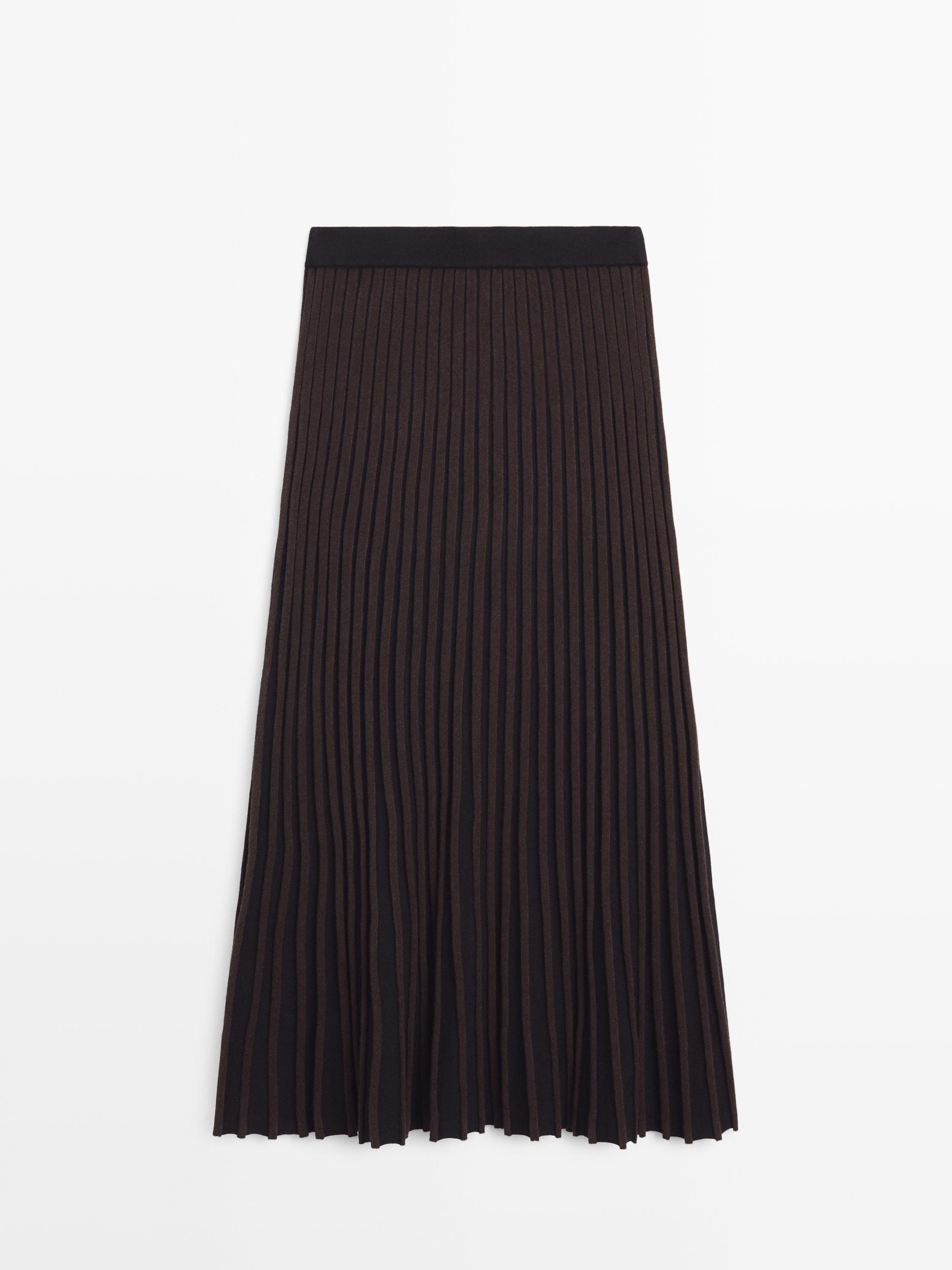 تنورة طويلة بليسيه محاكة ومتباينة