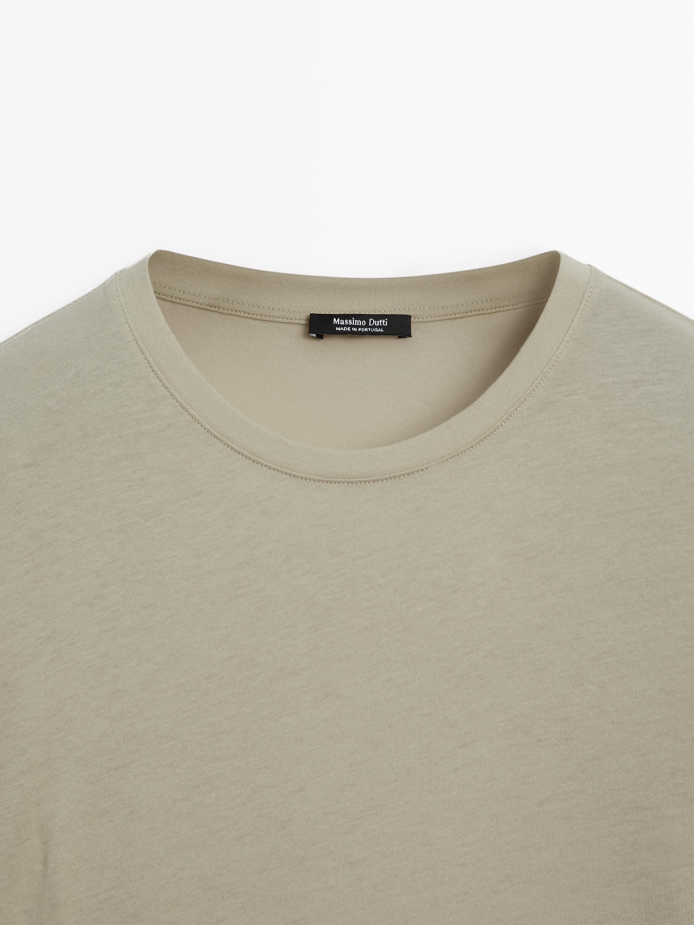 Slim-fit cotton T-shirt with long sleeves