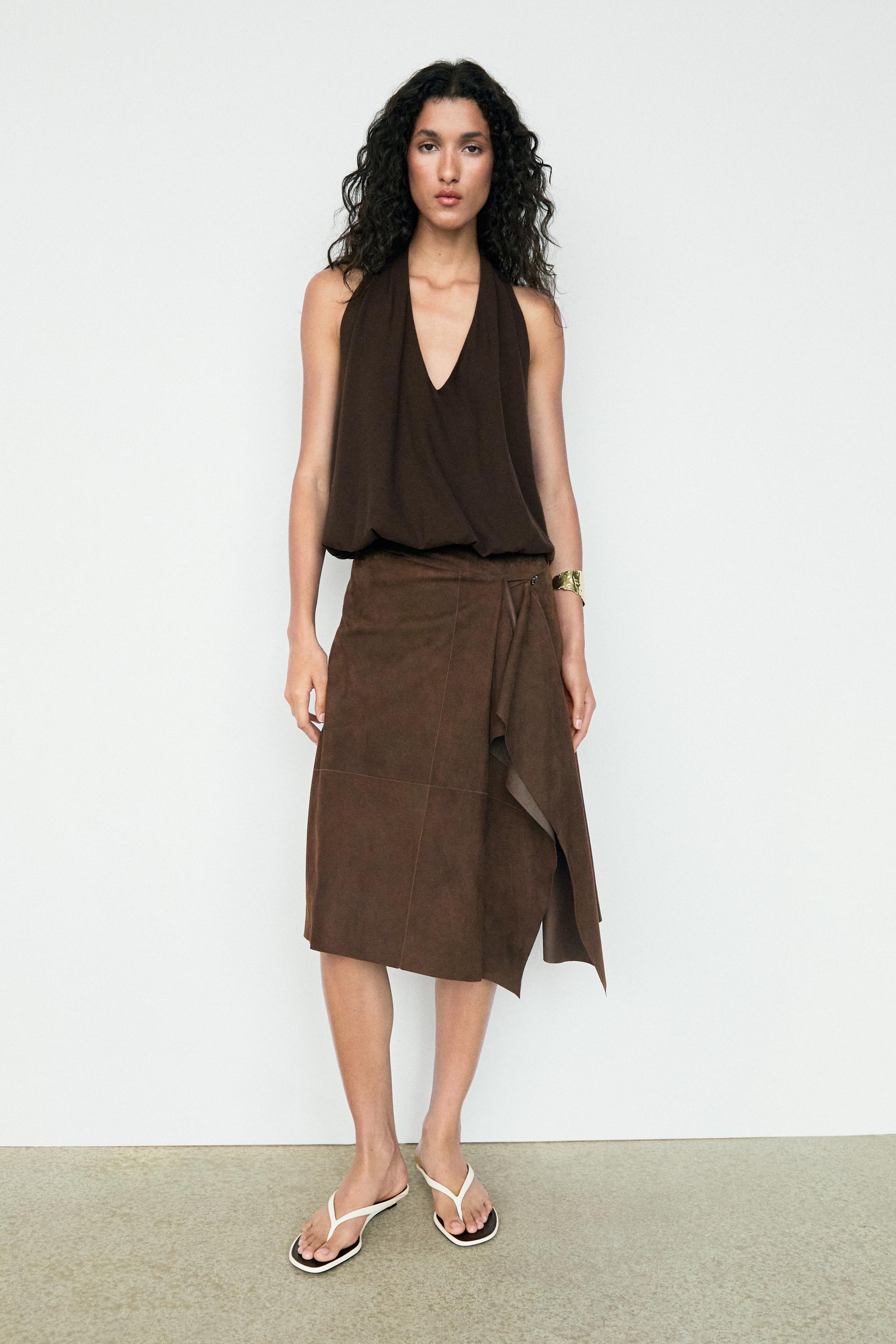 Suede leather midi skirt with ruffle detail — BROWN