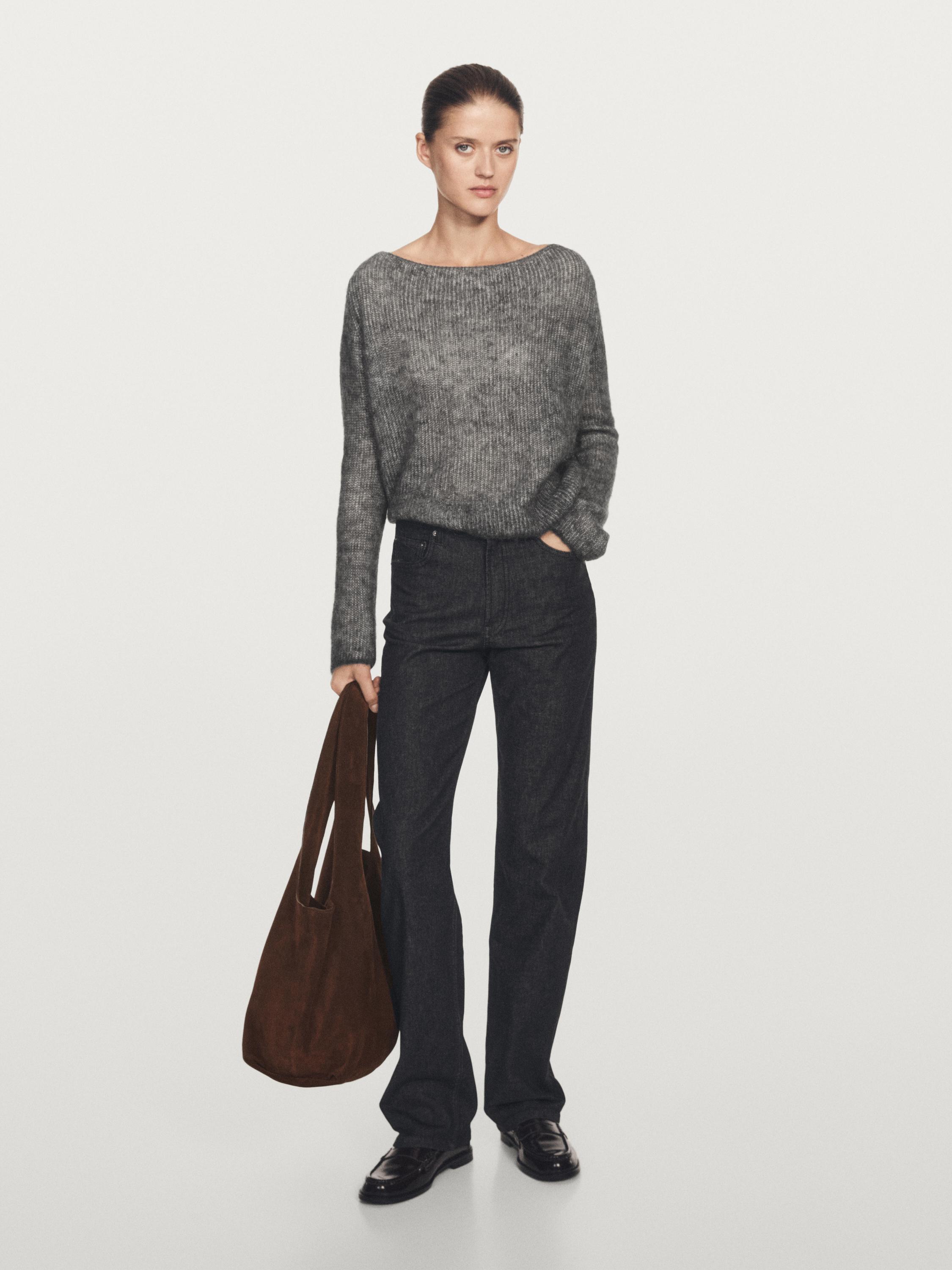 Short knit alpaca and wool sweater