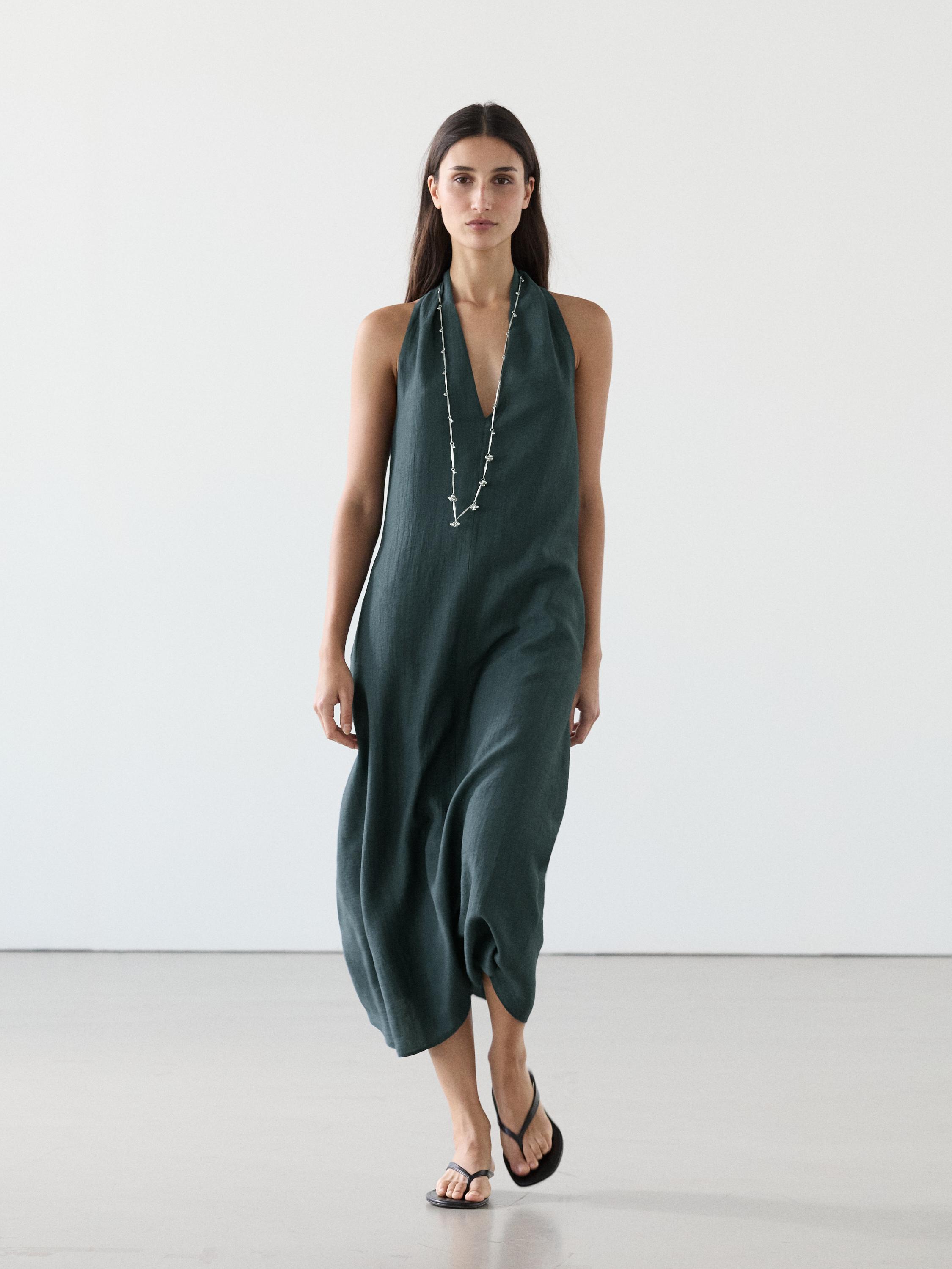Vestito midi scollo a v con lino