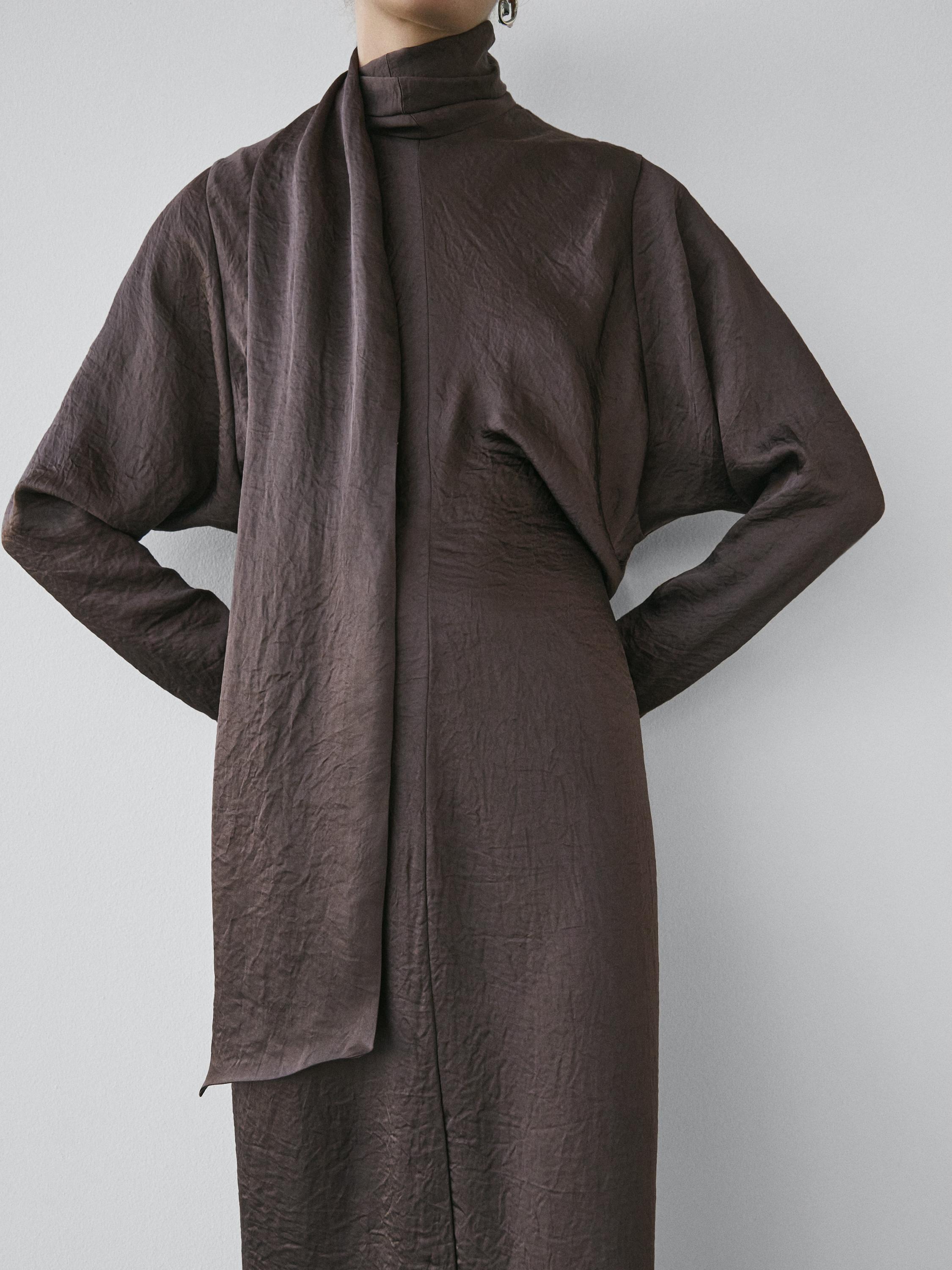 Long flowing dress with tie - STUDIO — MOLE BROWN