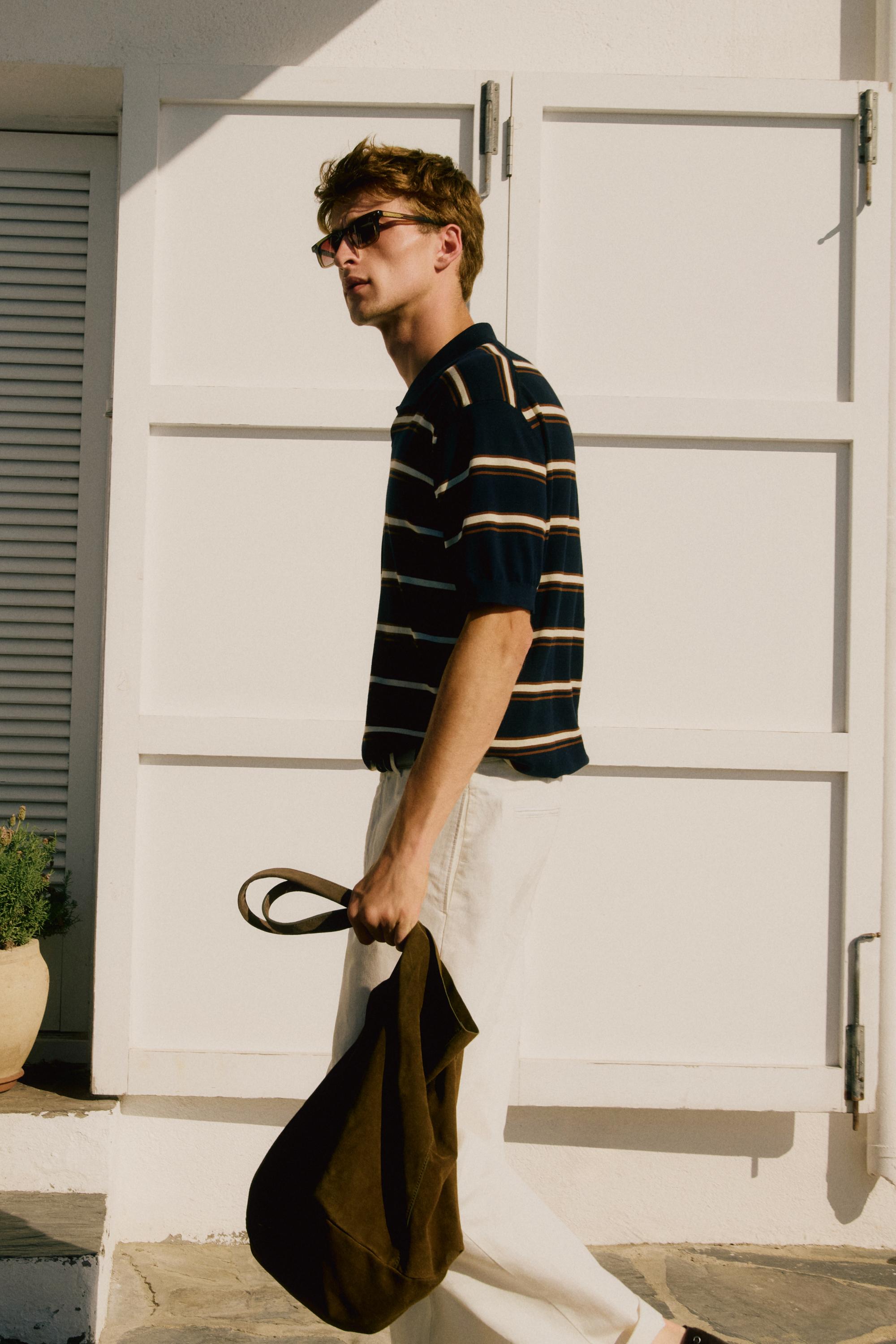 Striped V-neck knit polo shirt — NAVY BLUE