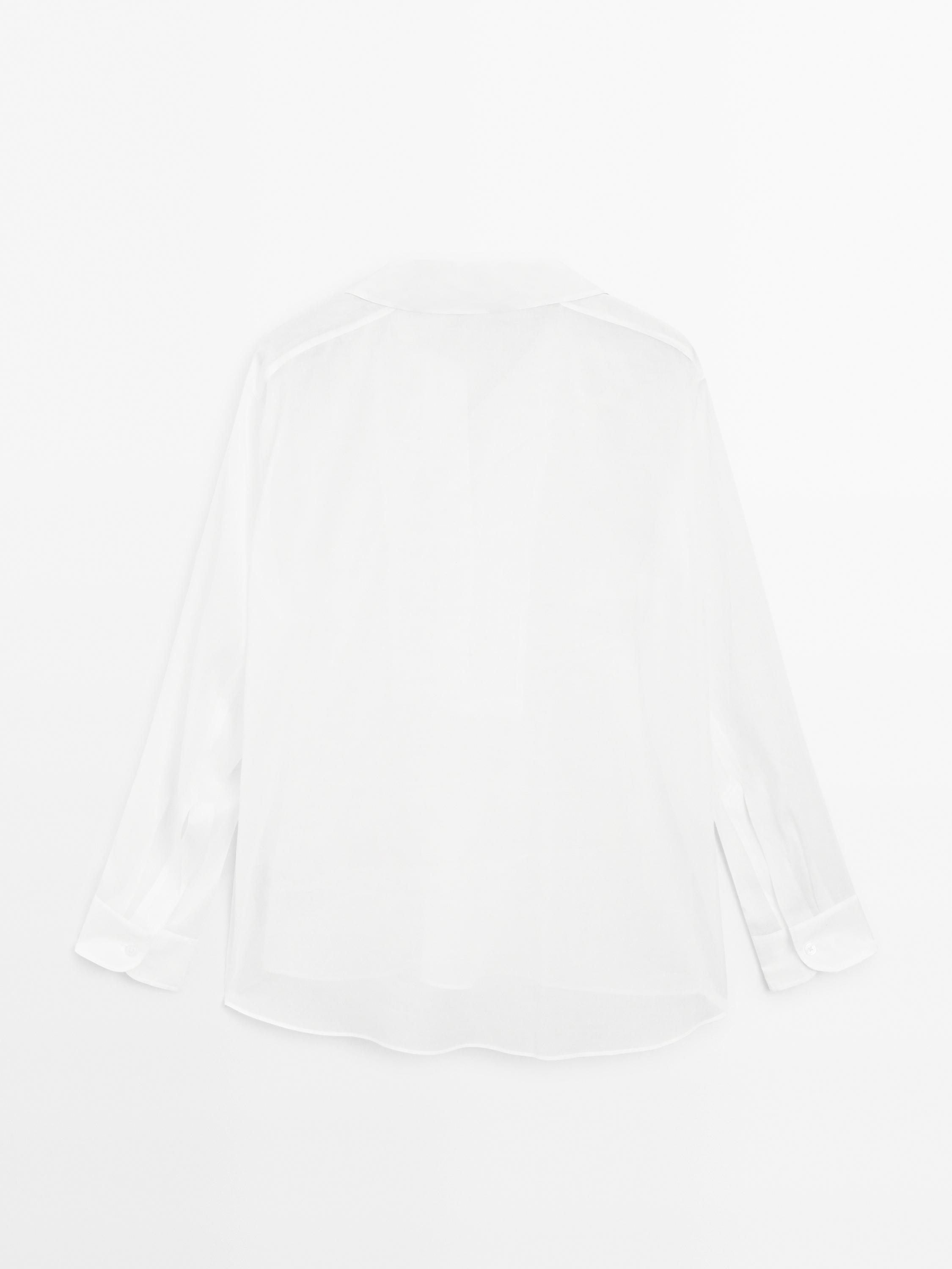Lightweight cotton shirt with pintucks