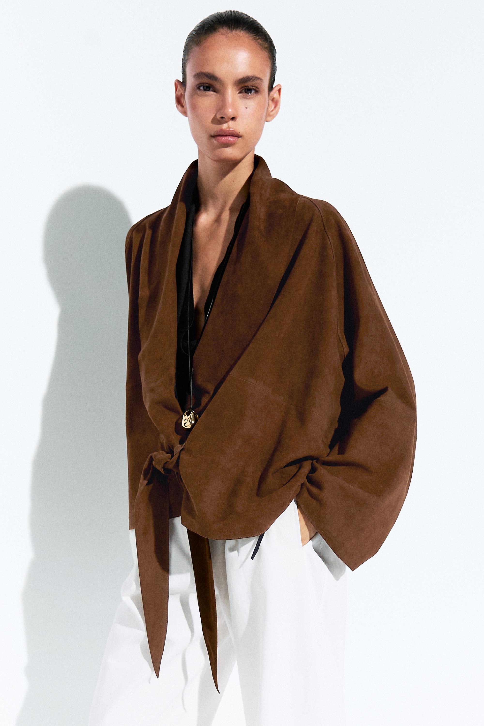 Kimono i ruskind med bindebånd