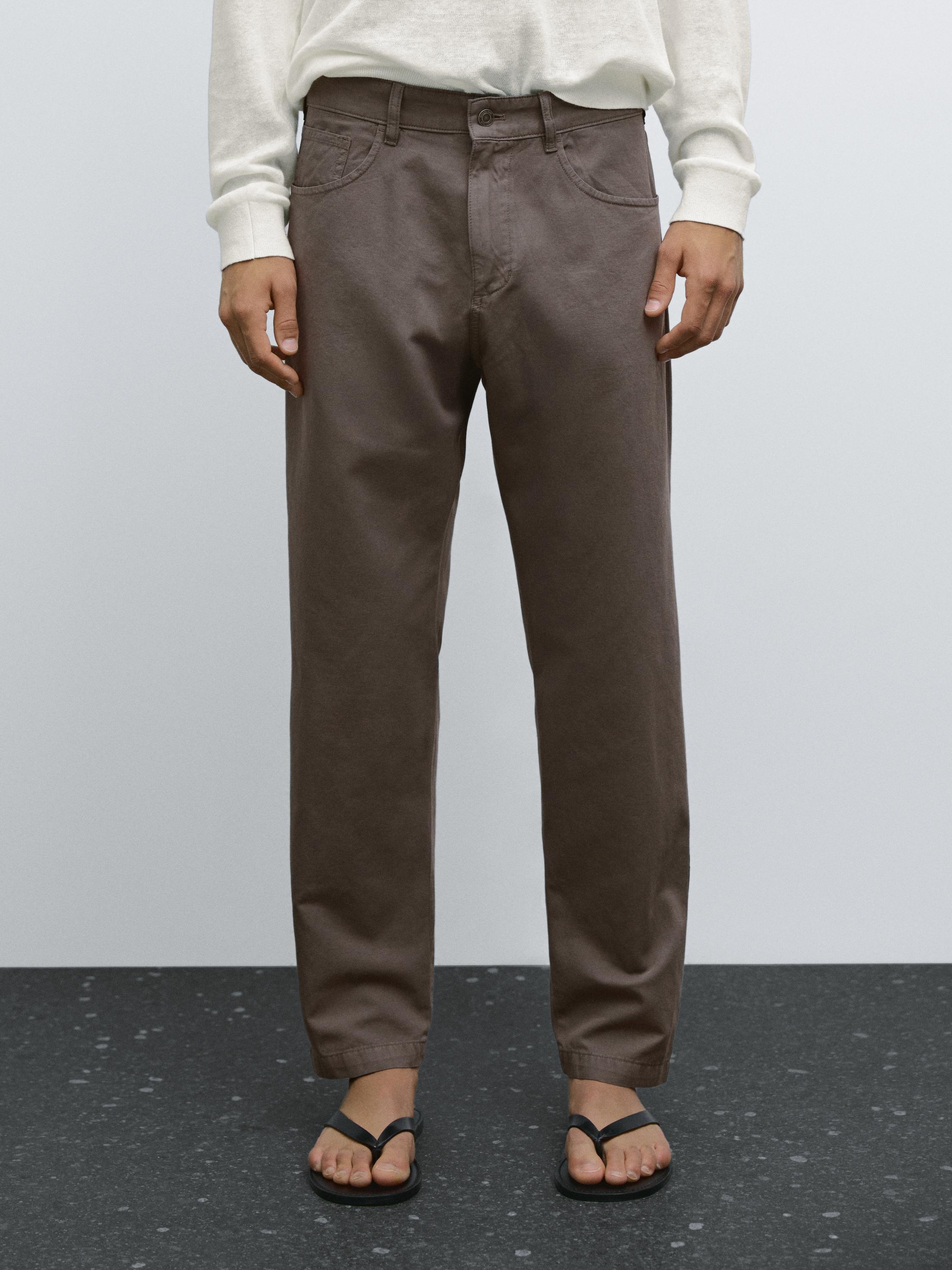 Pantallona të lehta me efekt denim