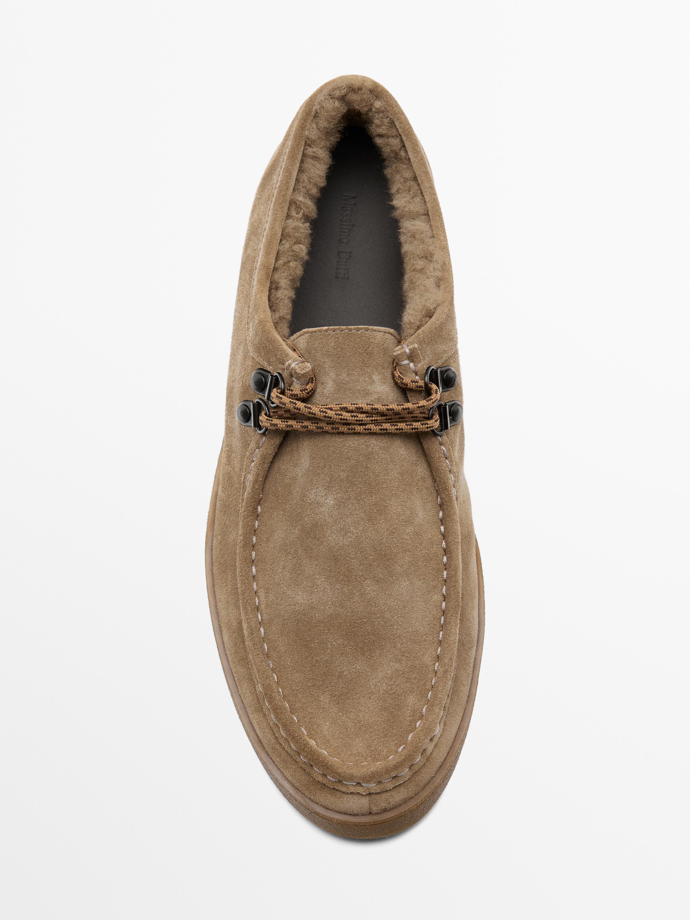 Chaussures en croûte de cuir doublées à bord mocassin