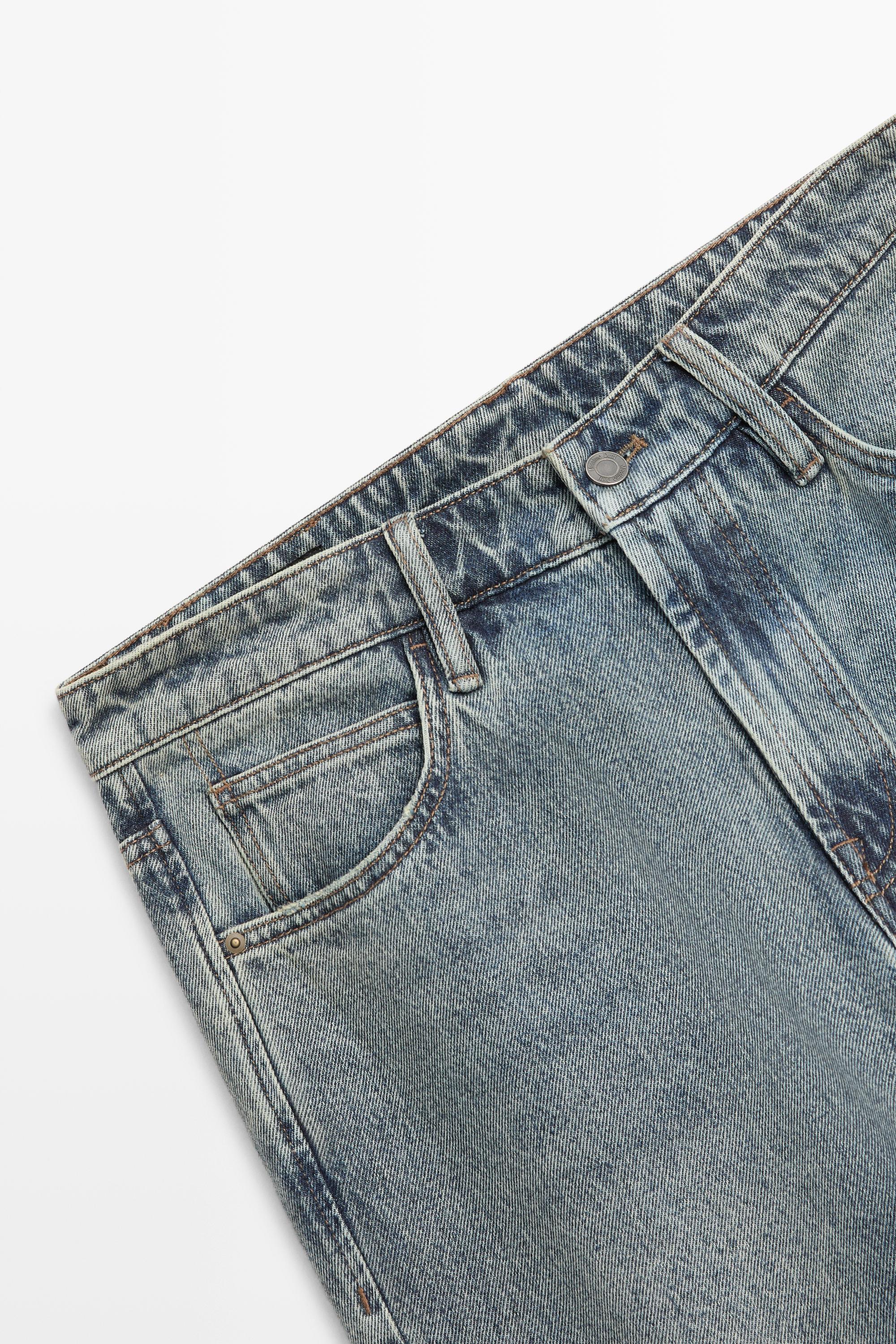 Tapered fit jeans