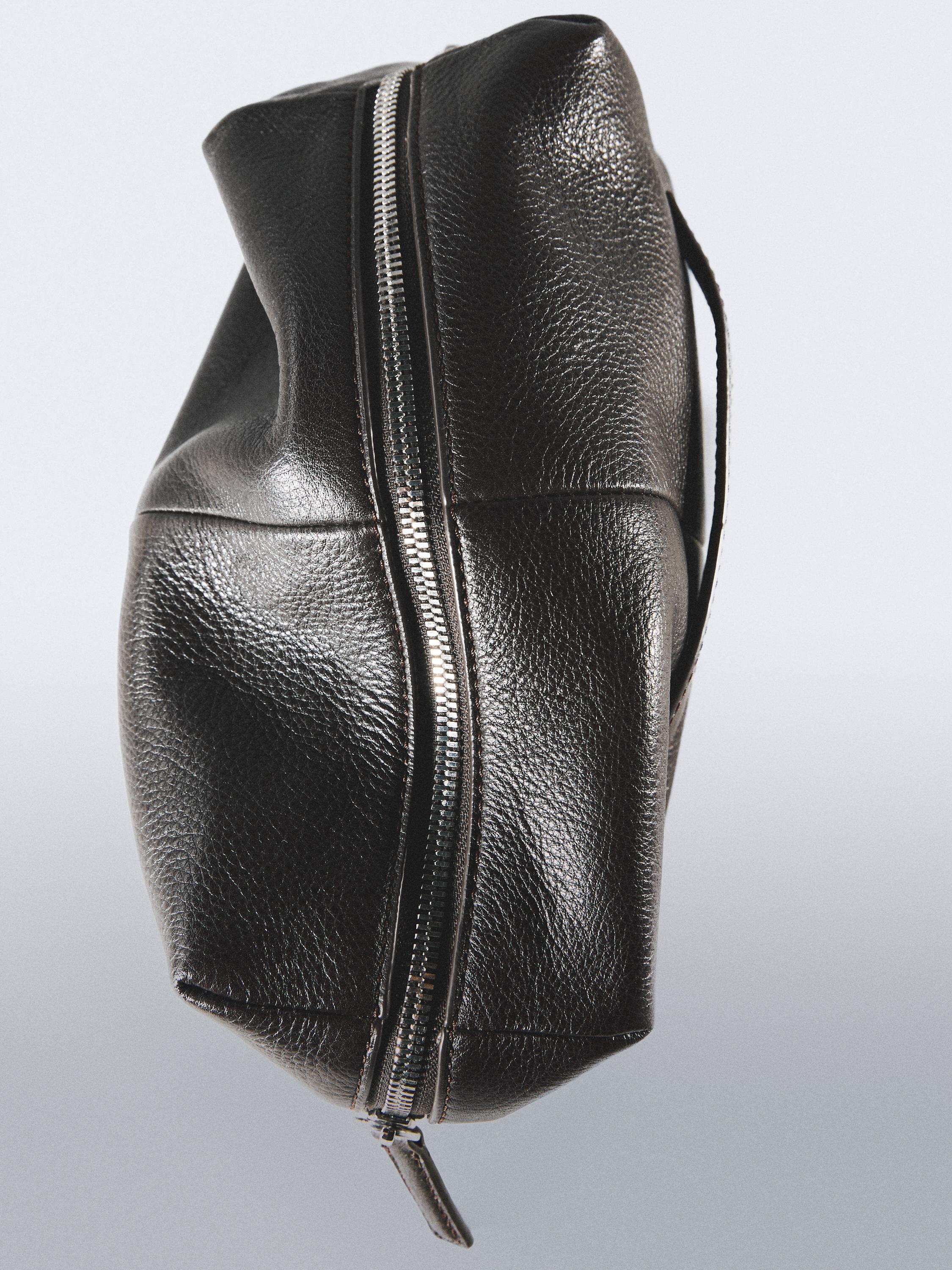 Nappa leather toiletry bag with zip — BROWN