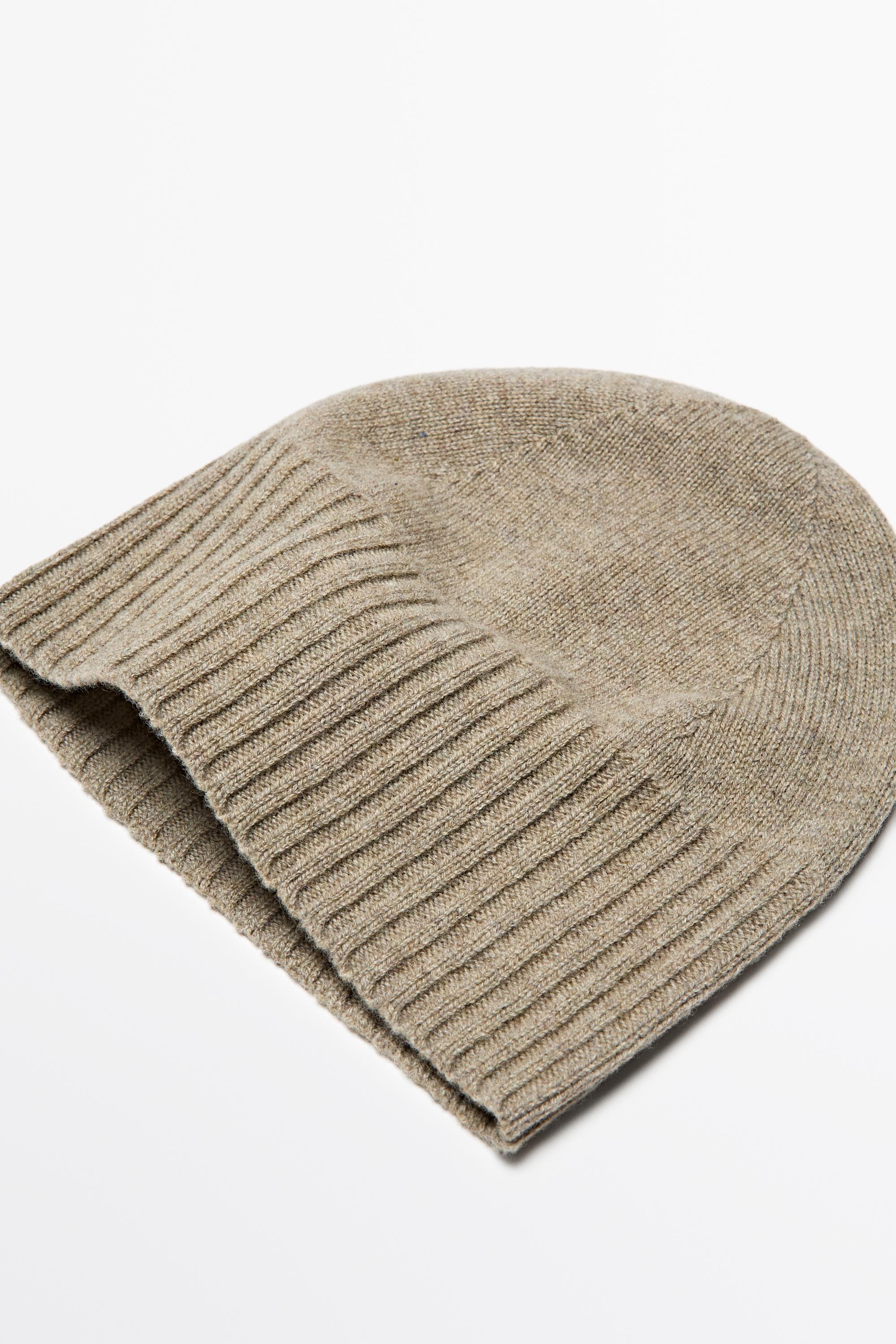 Wool and cashmere knit beanie