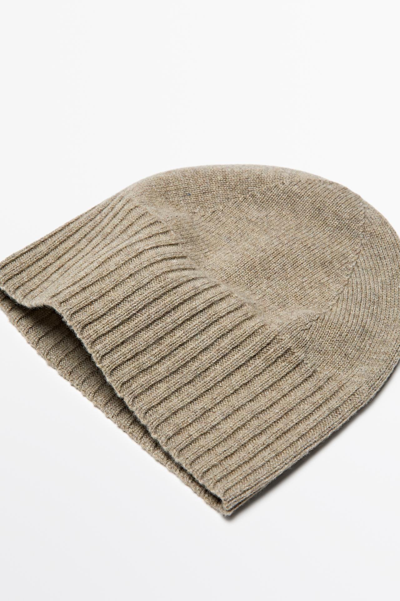 Wool and cashmere knit beanie — Washed
