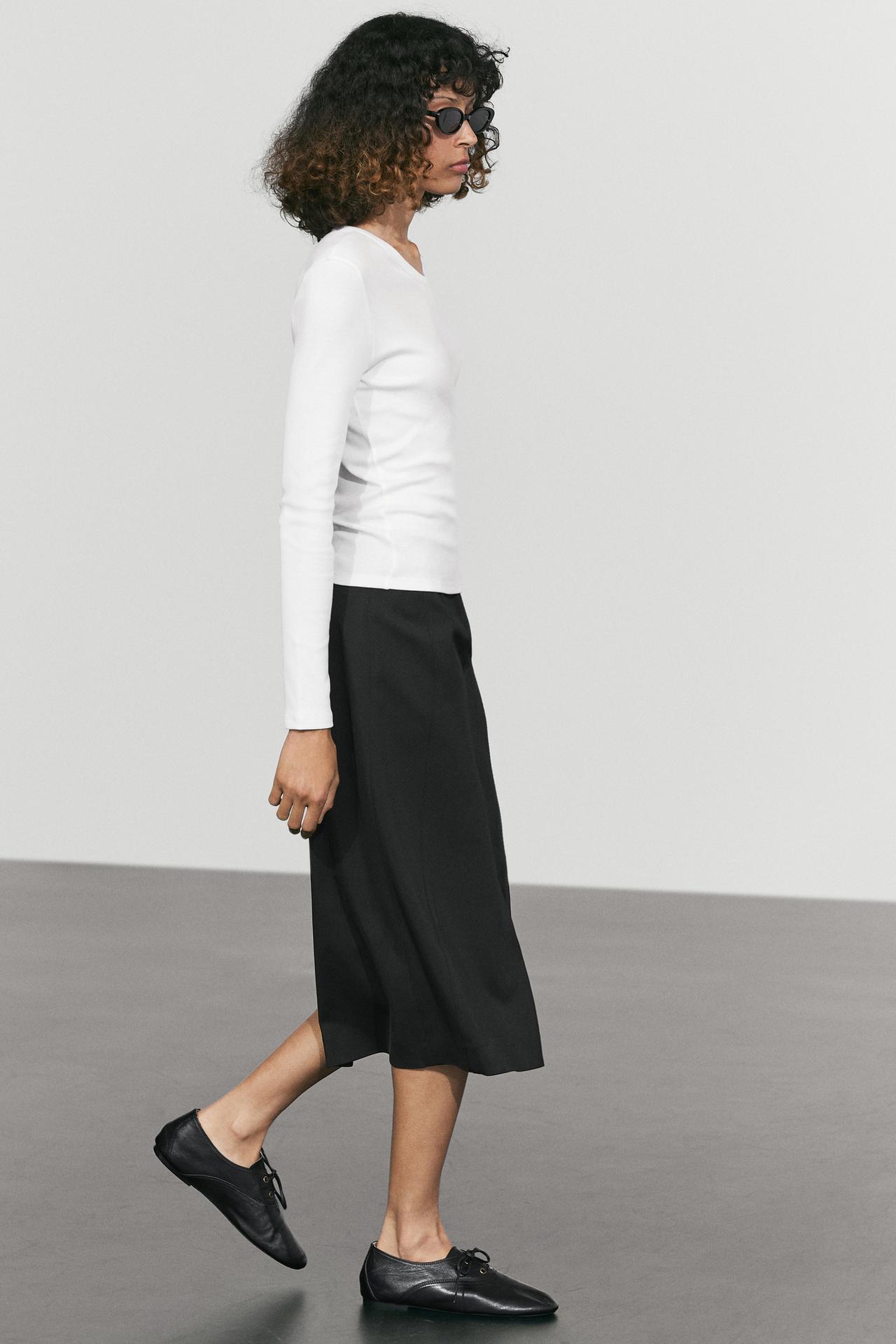 100% cotton V-neck long sleeve T-shirt — Off white