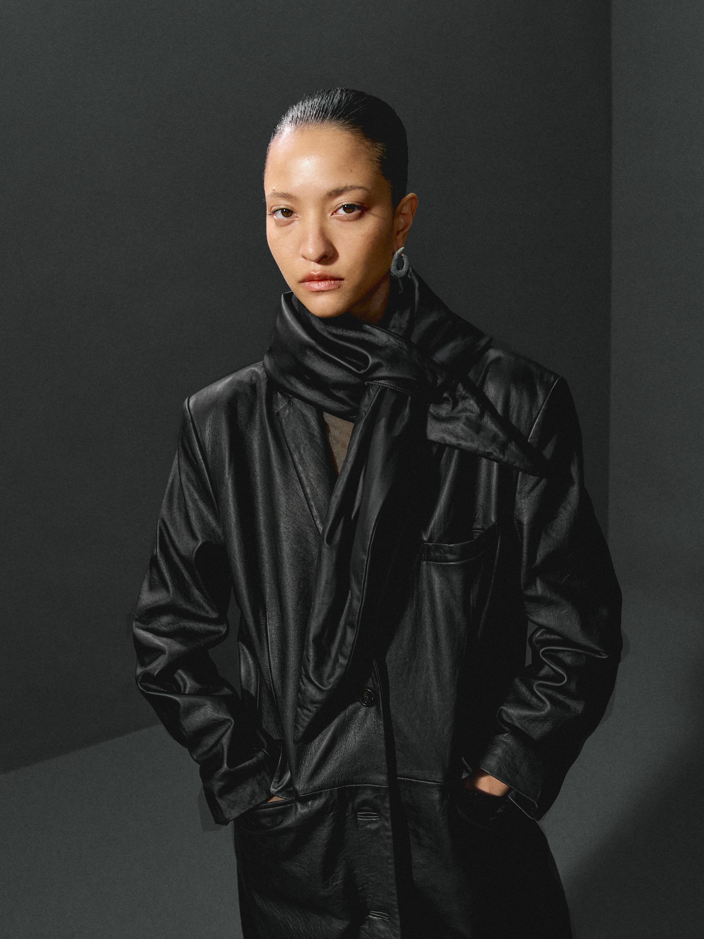 Textured hoop earrings