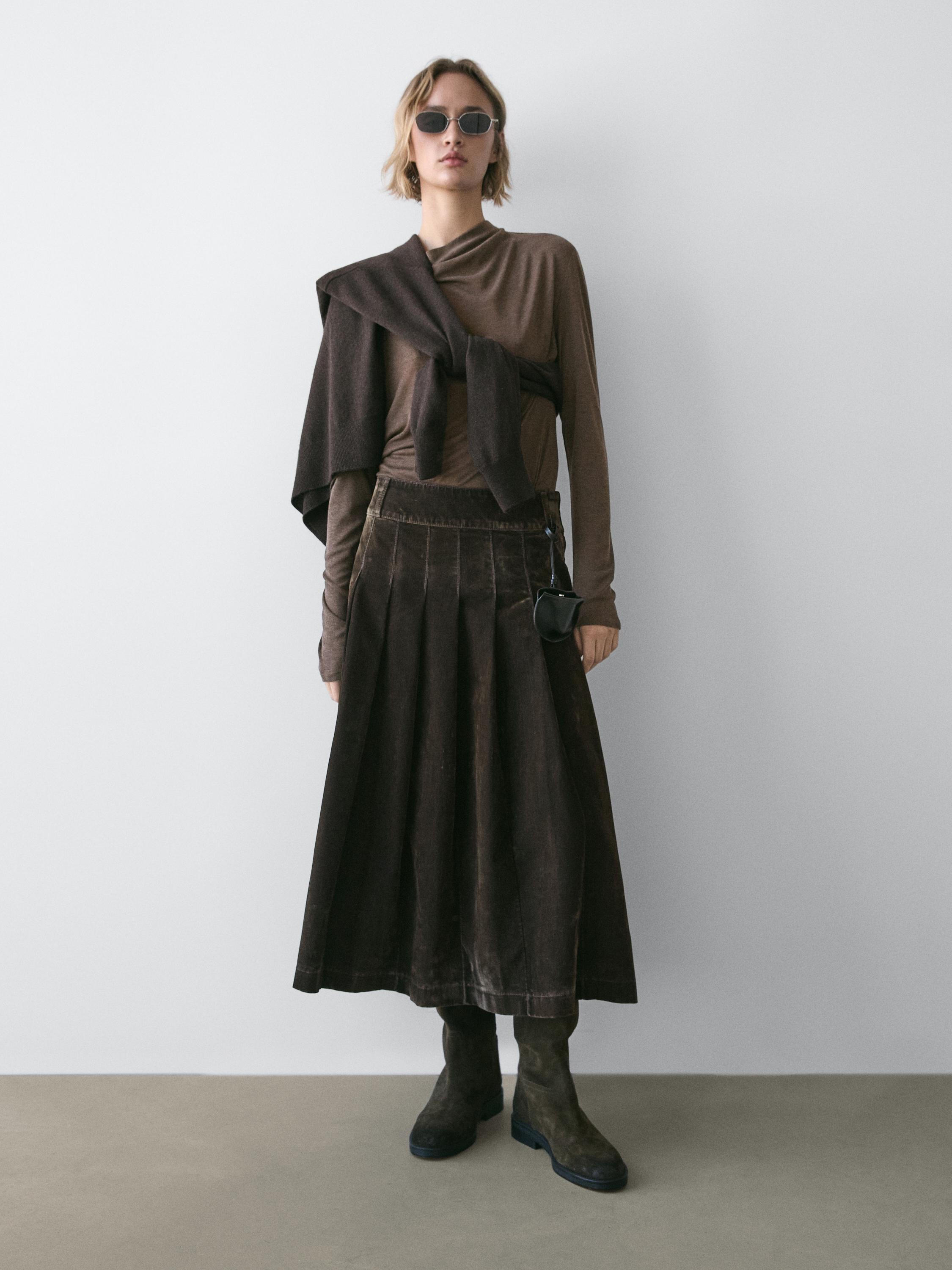 Flocked denim midi skirt with box pleats — KHAKI