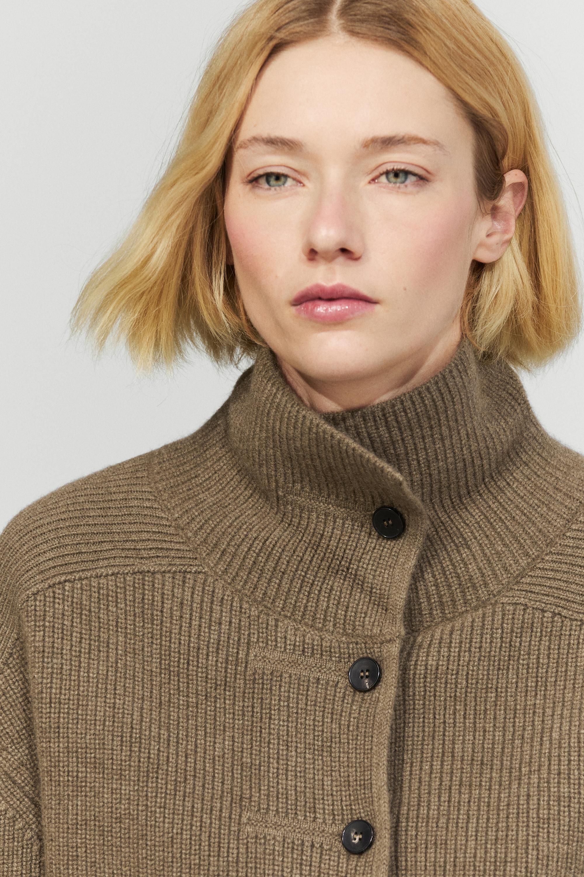 100% cashmere cross-over knit cardigan — KHAKI