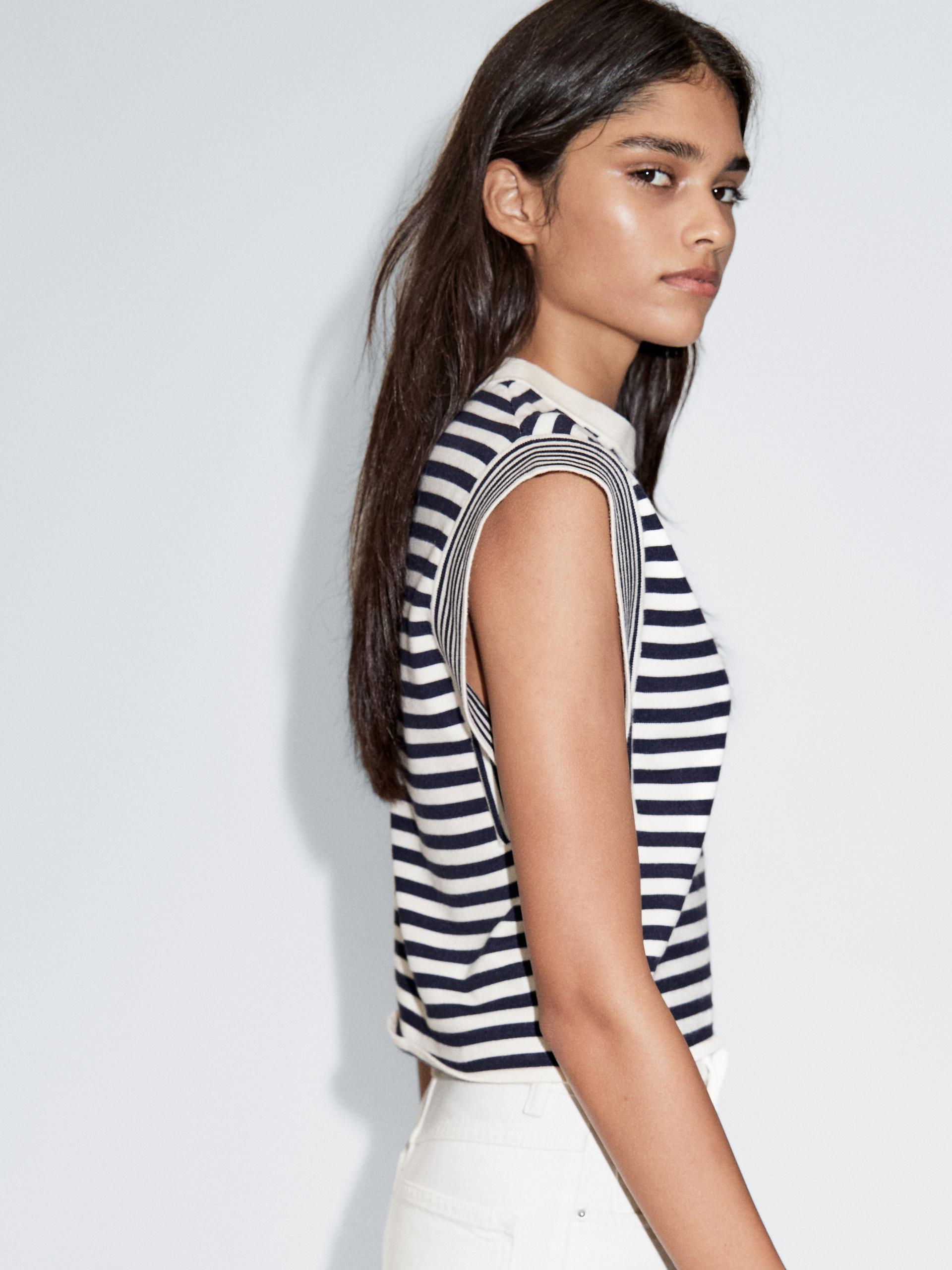 Massimo Dutti Striped Round Neck Waistcoat In Black