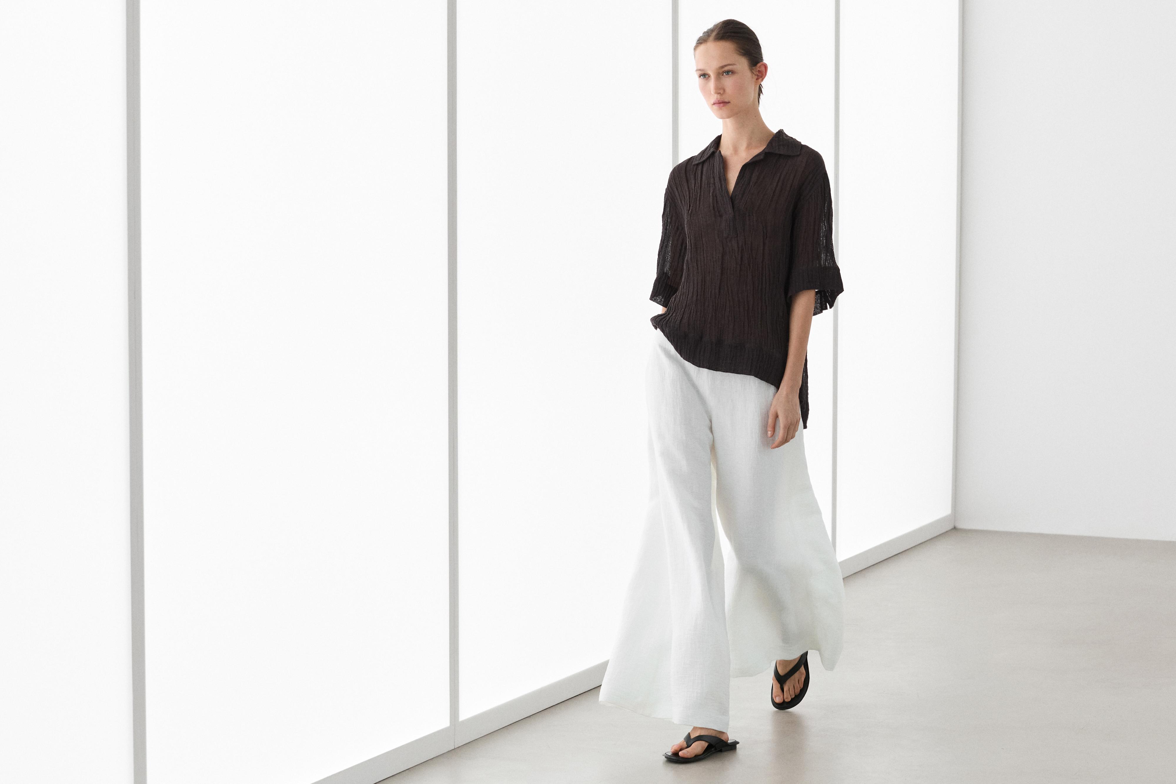Flowing linen blend polo blouse — BROWN