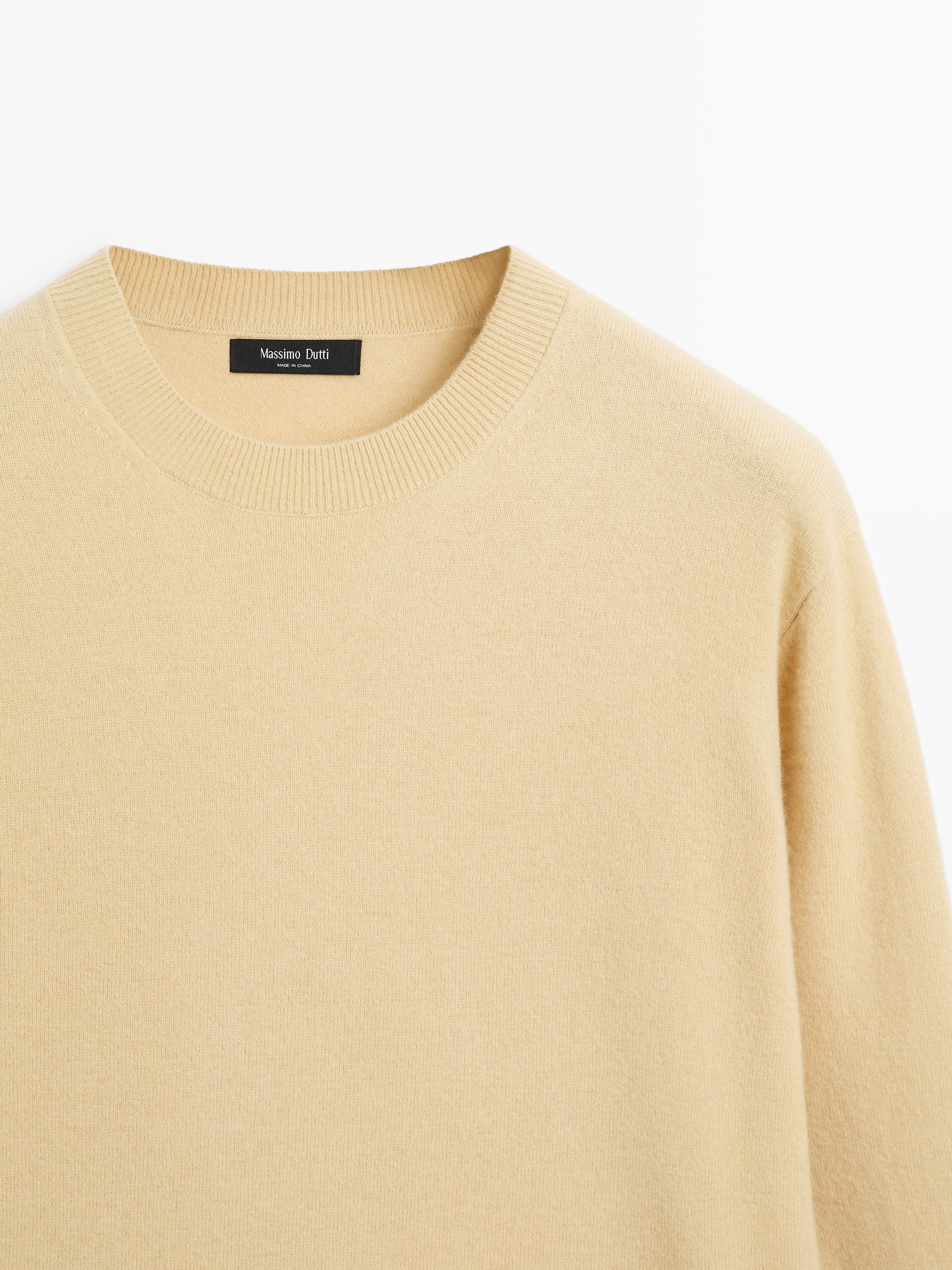 Knitted jumper round neck wool blend