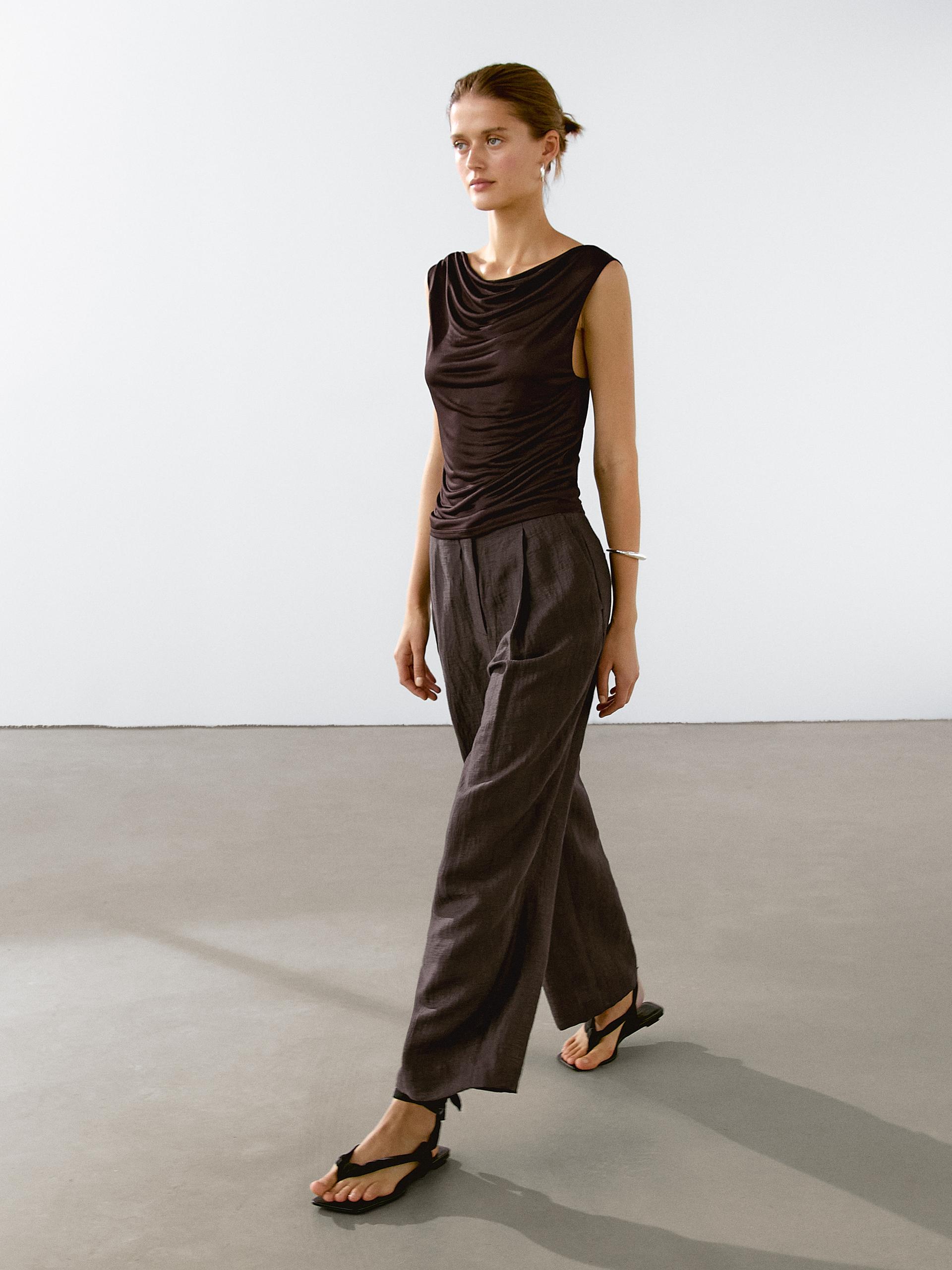Calças Fluidas Com Pinças Em Mistura De Linho - Beringela - 40 - Massimo Dutti - Mulher