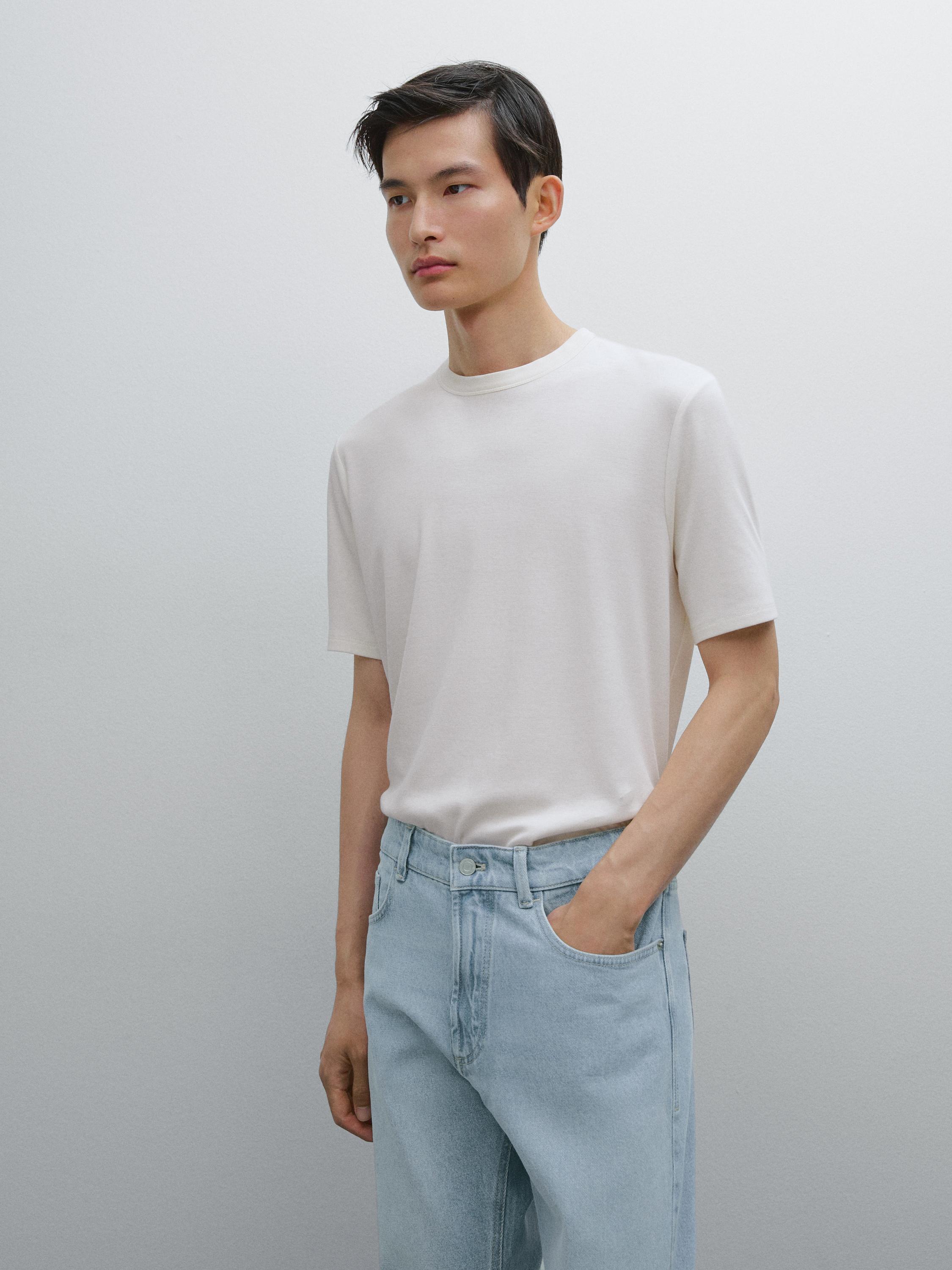 Short sleeve cotton blend T-shirt