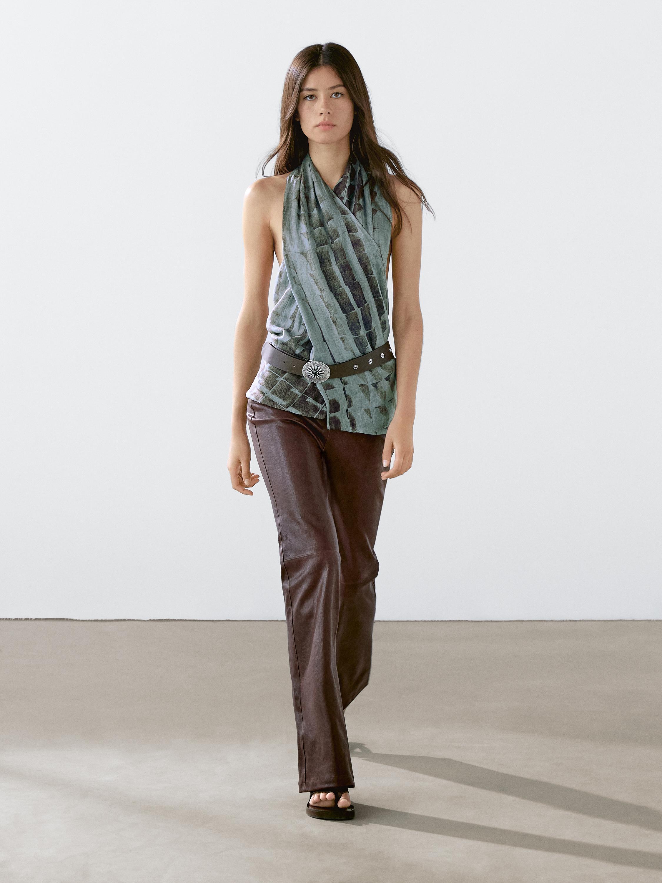 Nappa leather bell bottom trousers