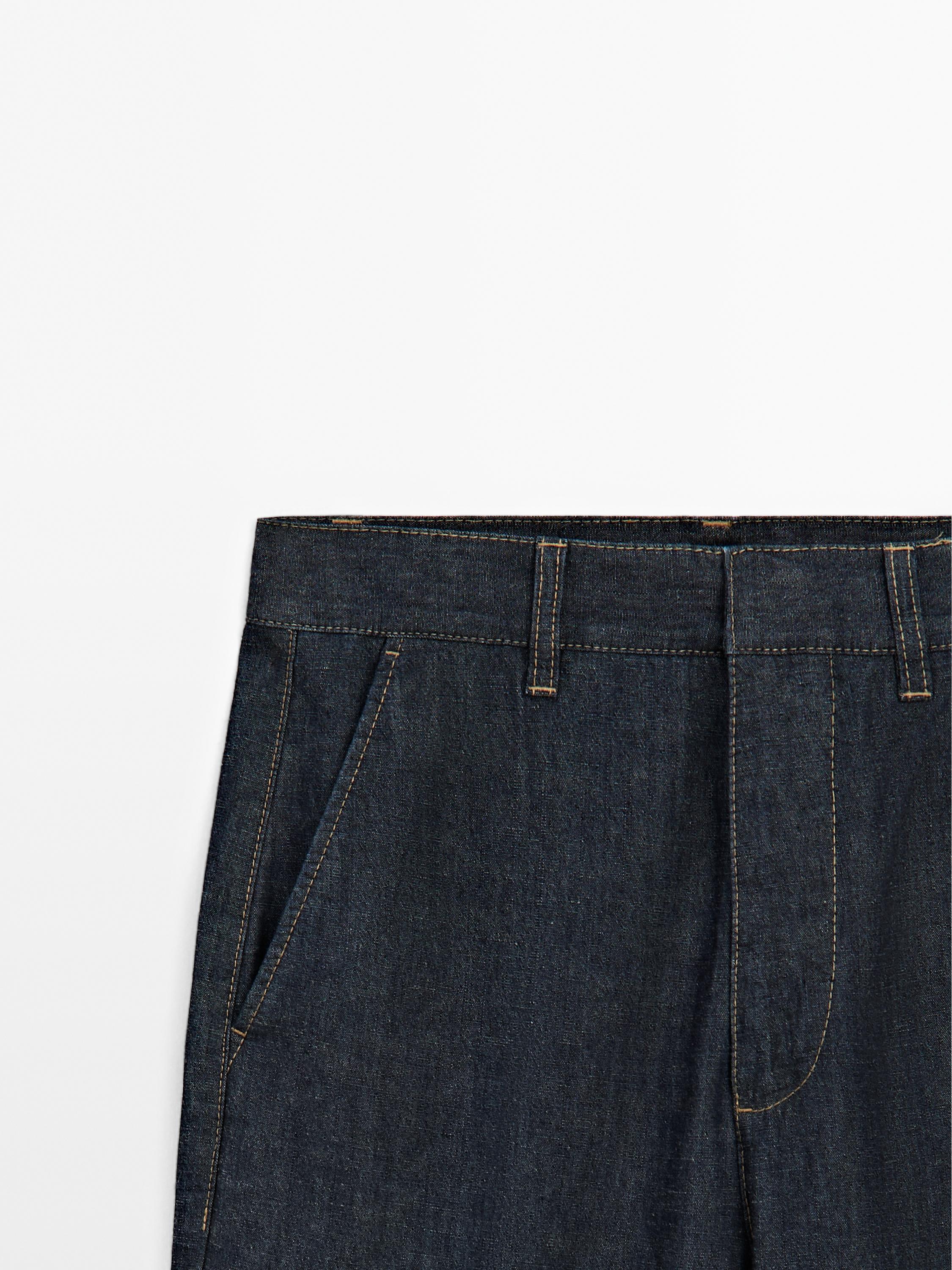 Straight-leg high-waist jeans