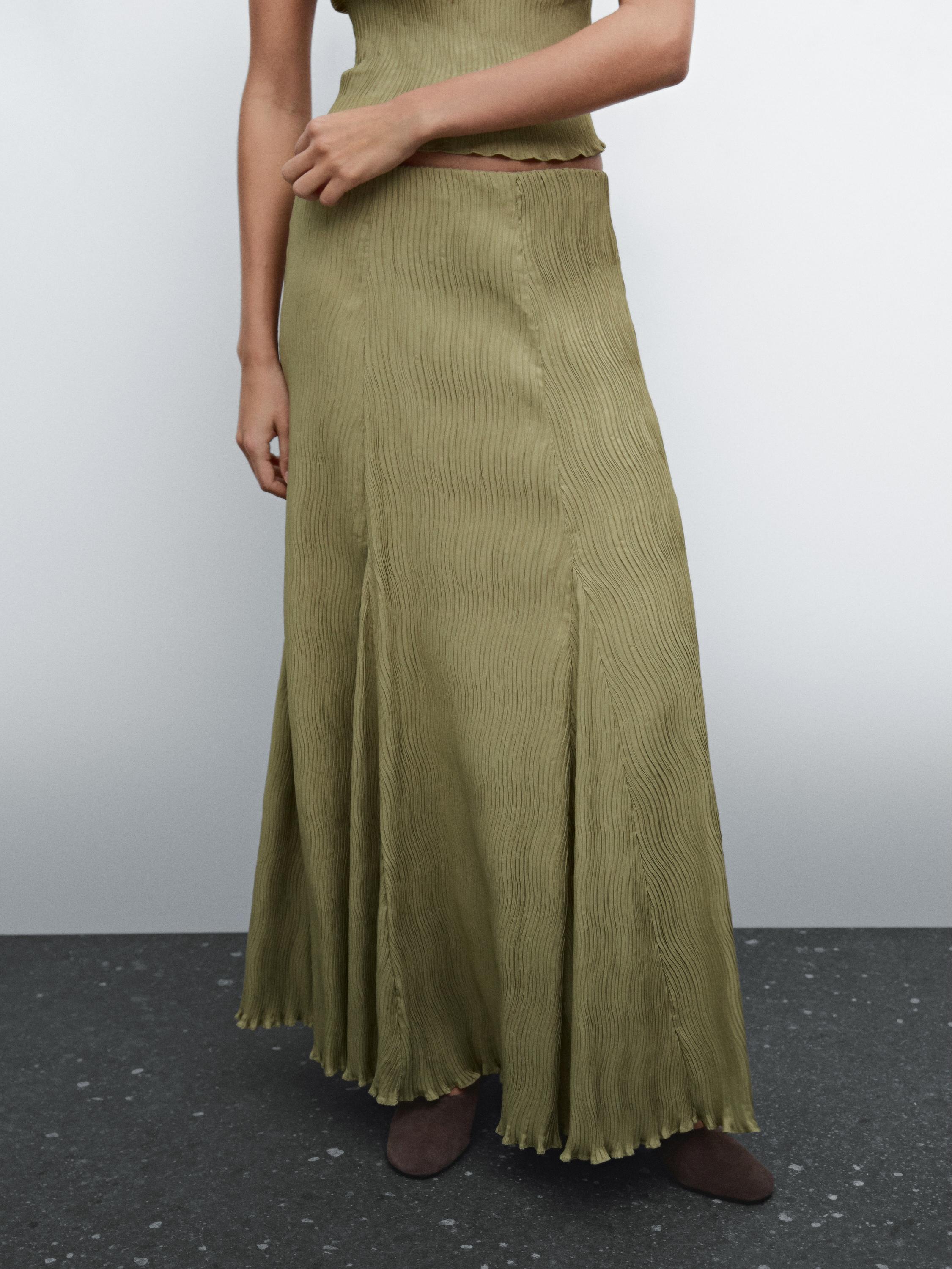 Creased-effect pleated top