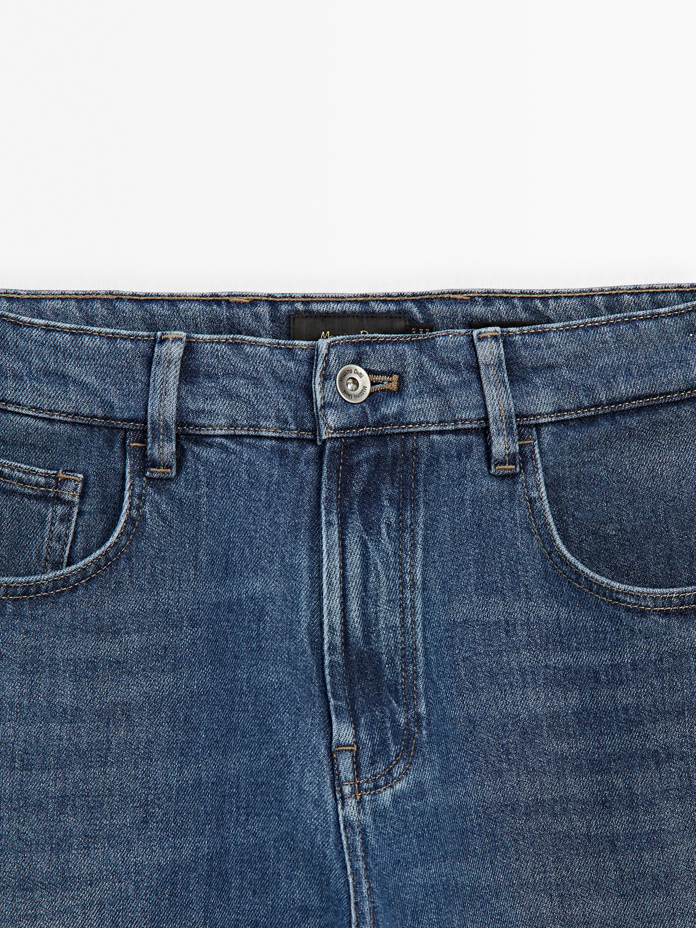 Tapered fit jeans