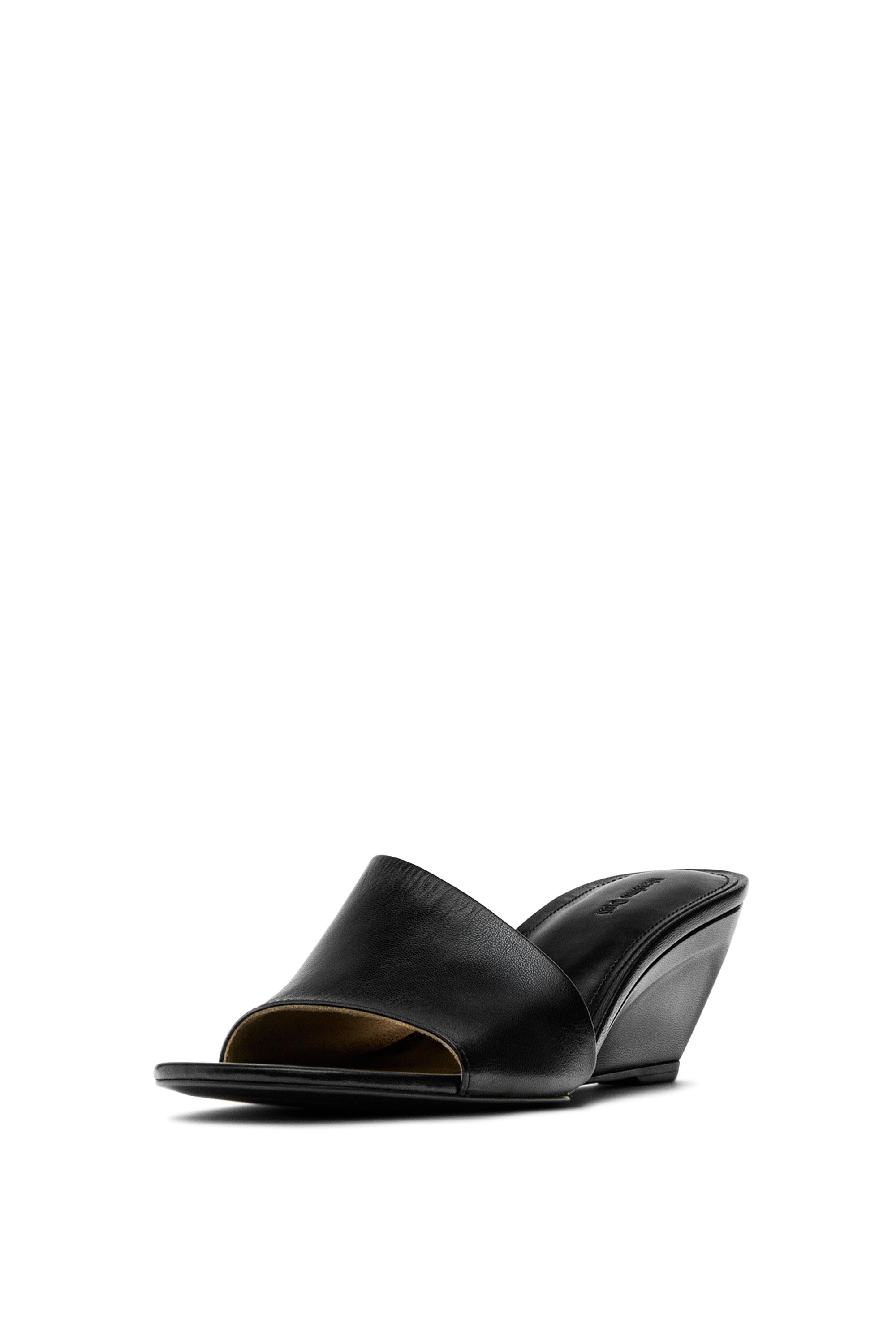 Soft leather wedge heel sandals — BLACK