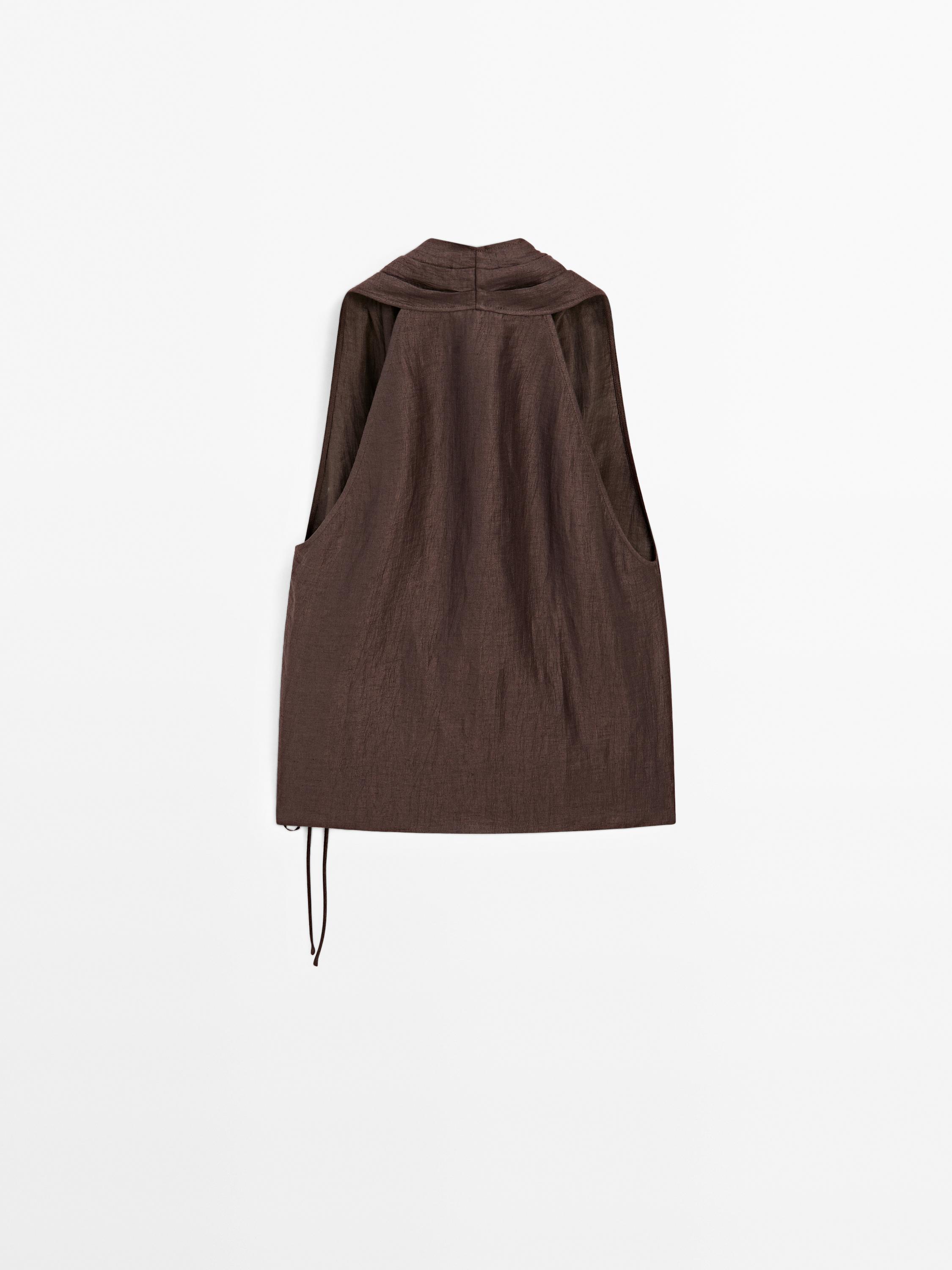 Keten karışımlı kruvaze halter yaka top