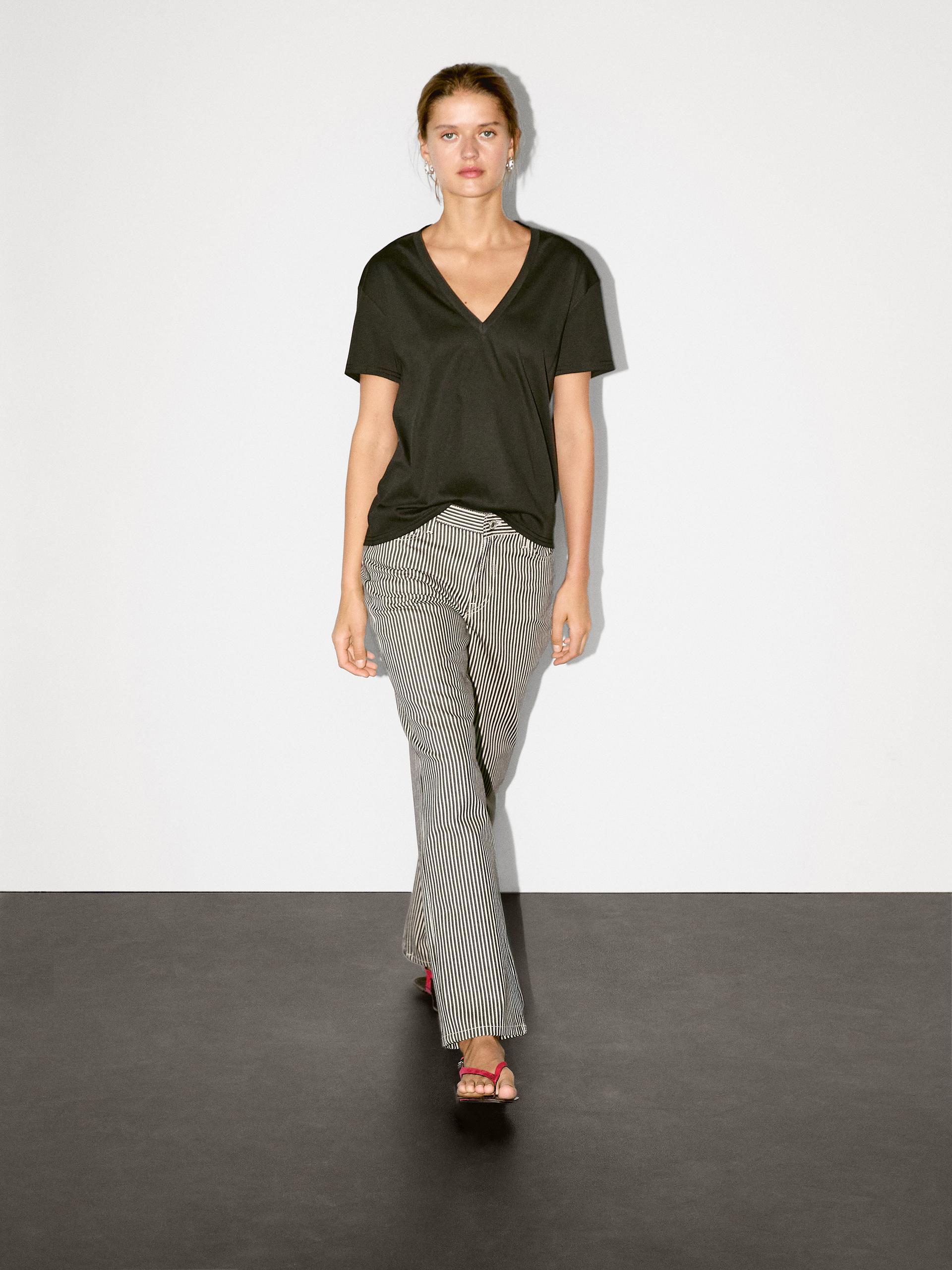 Maglietta Con Scollo A V Morbida - Nero - L - Massimo Dutti - Femminile