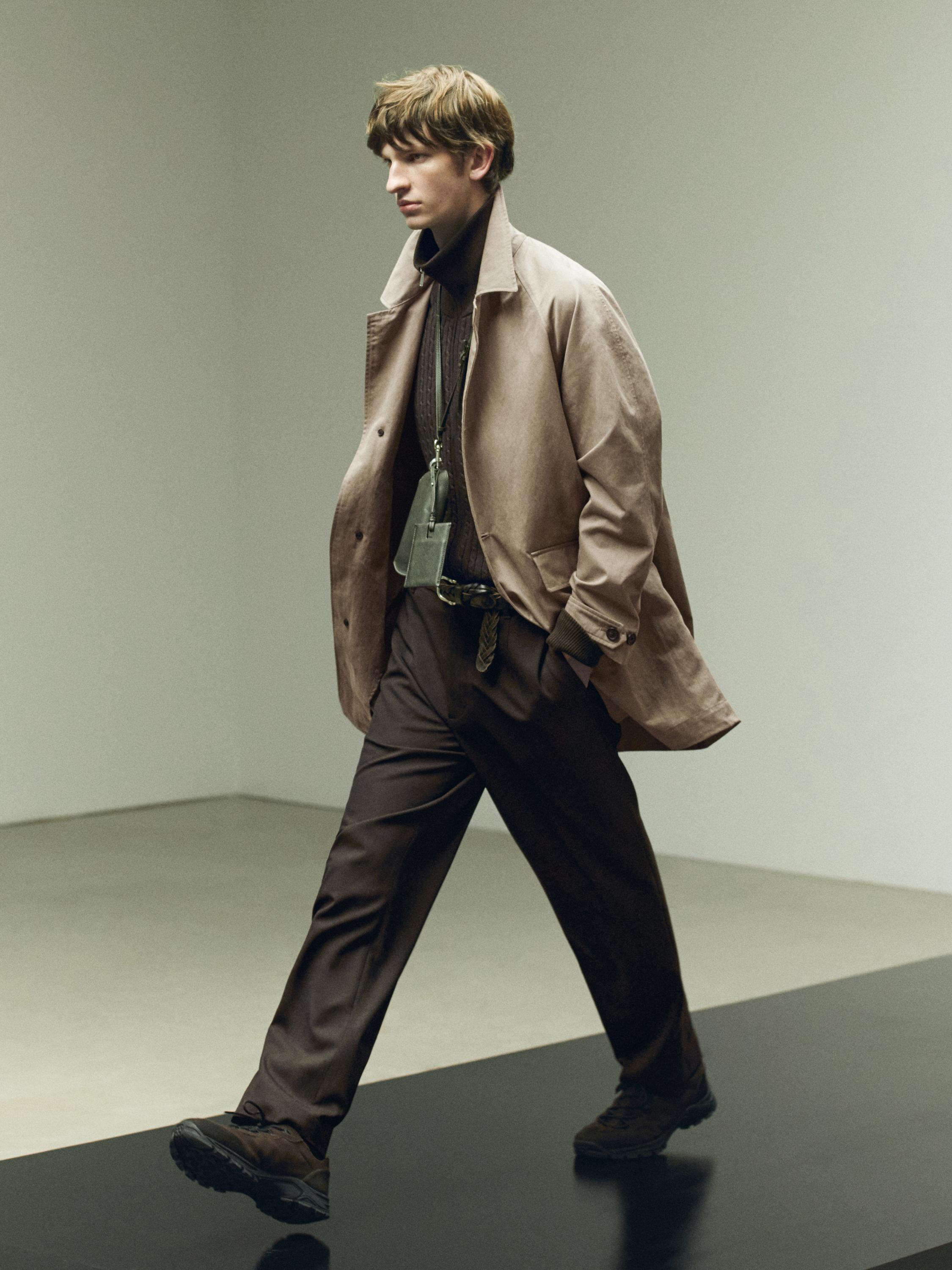 Cool wool textured trousers — BROWN