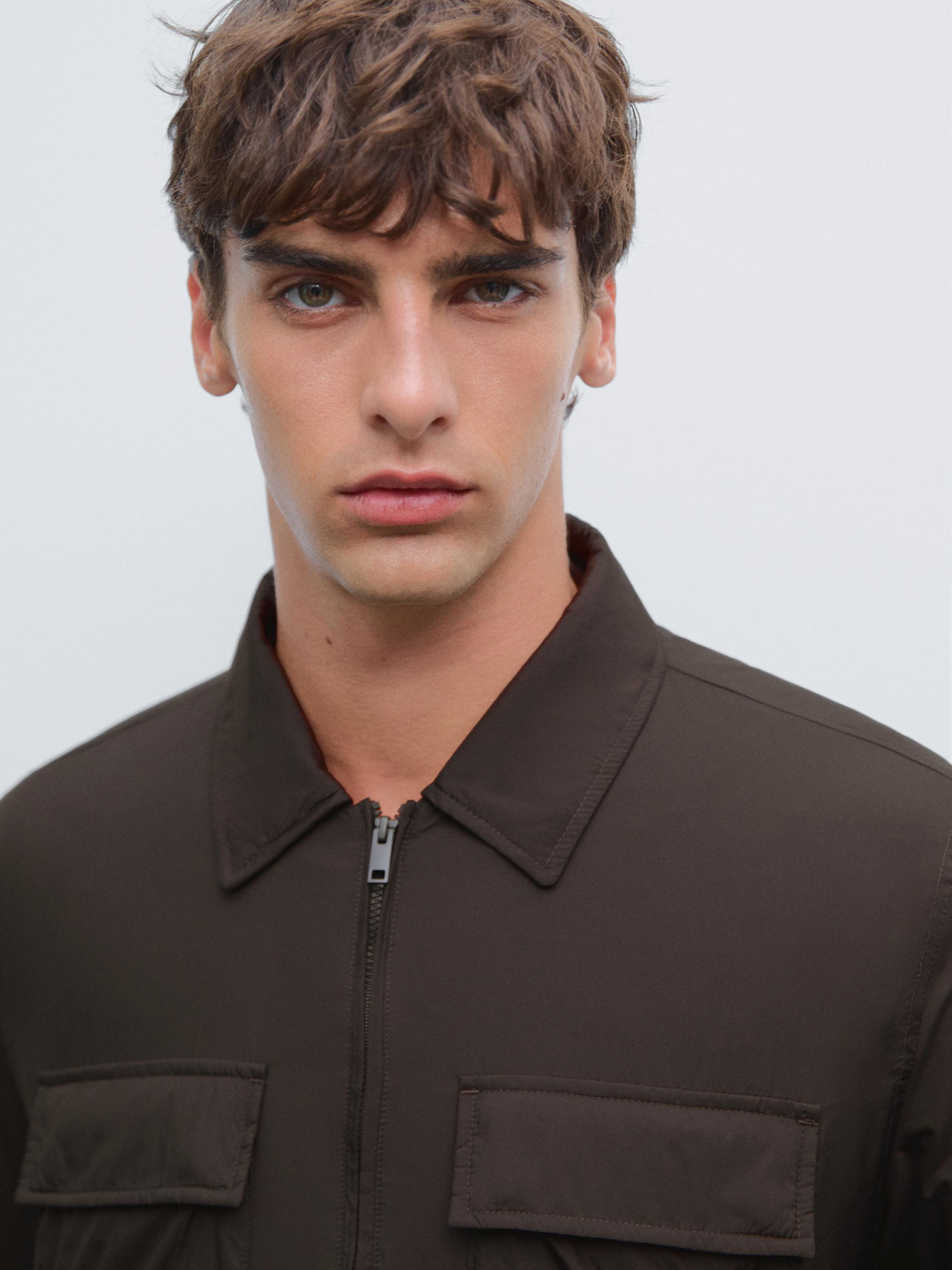 Lightweight water-repellent jacket