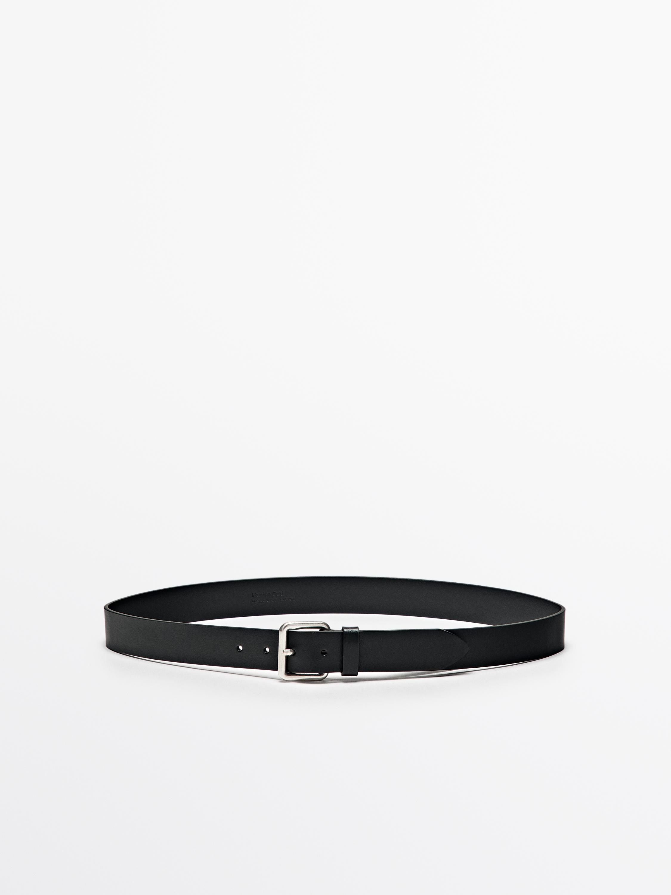 Ceinture en cuir avec boucle métallisée