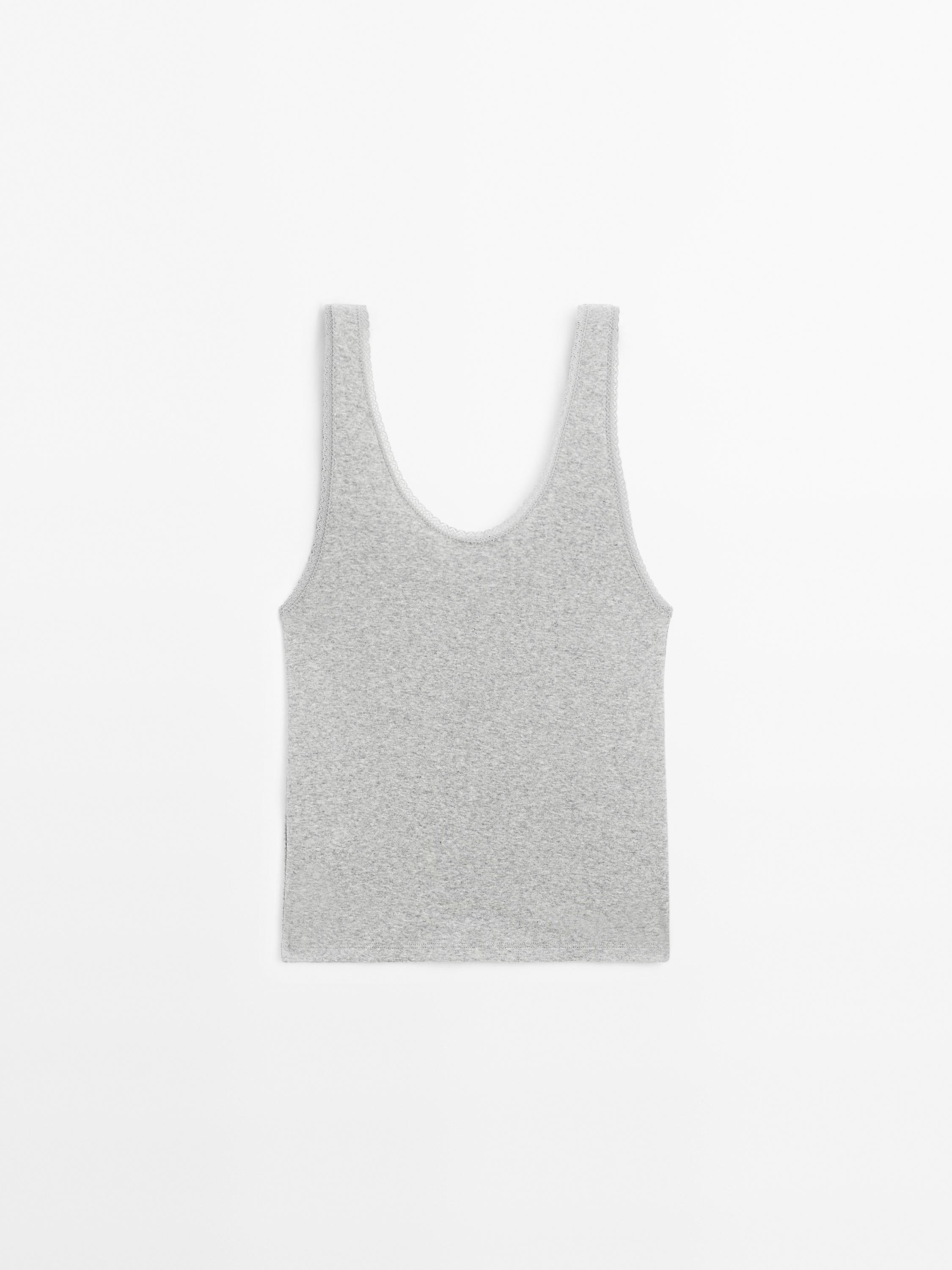 Cotton blend top with blonde lace detail