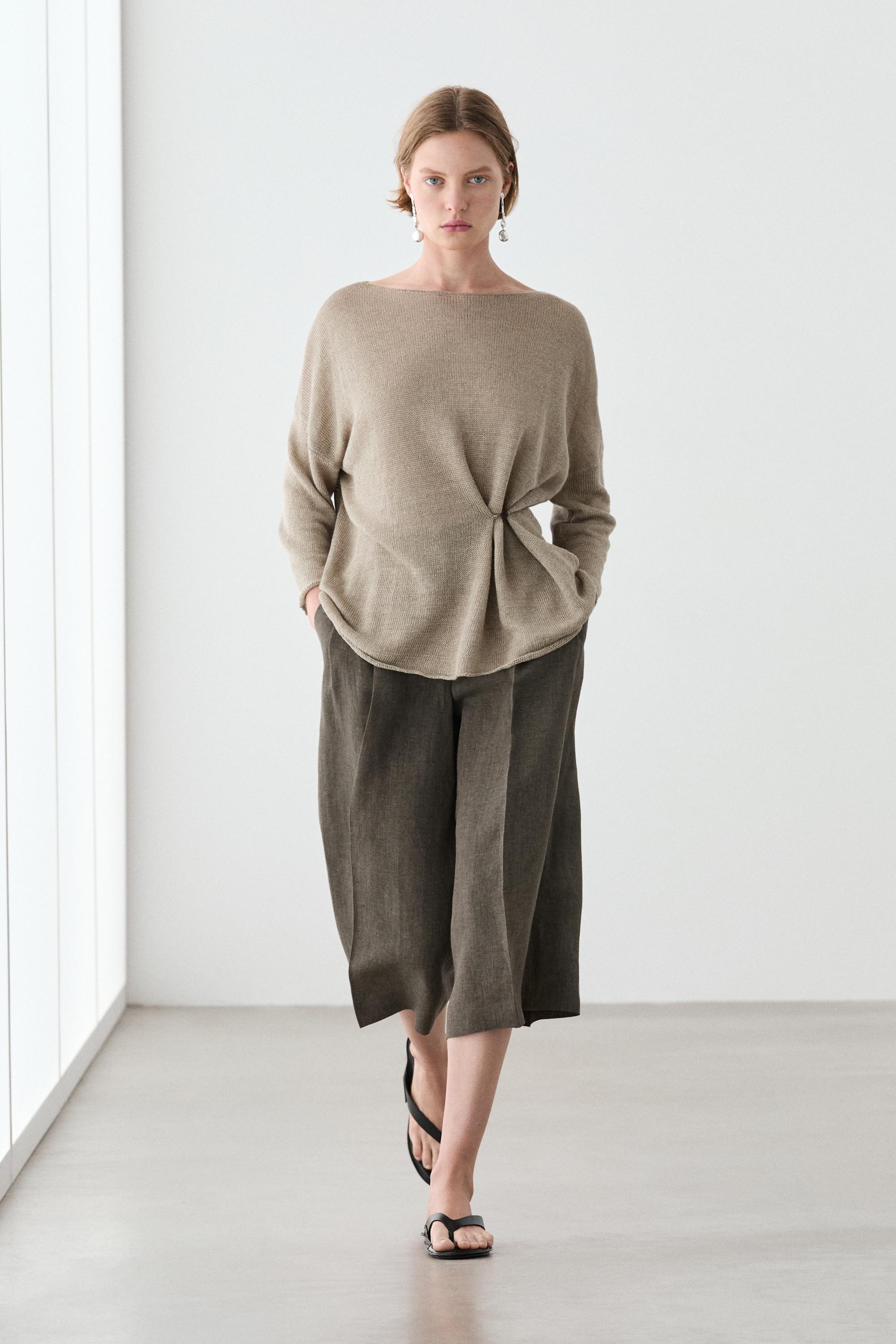 Maglia oversize in lino con bottone