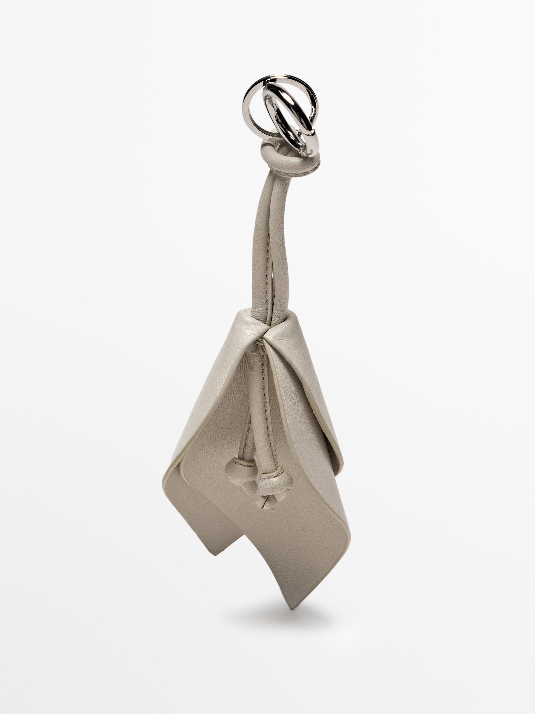 Nappa leather flower keyring