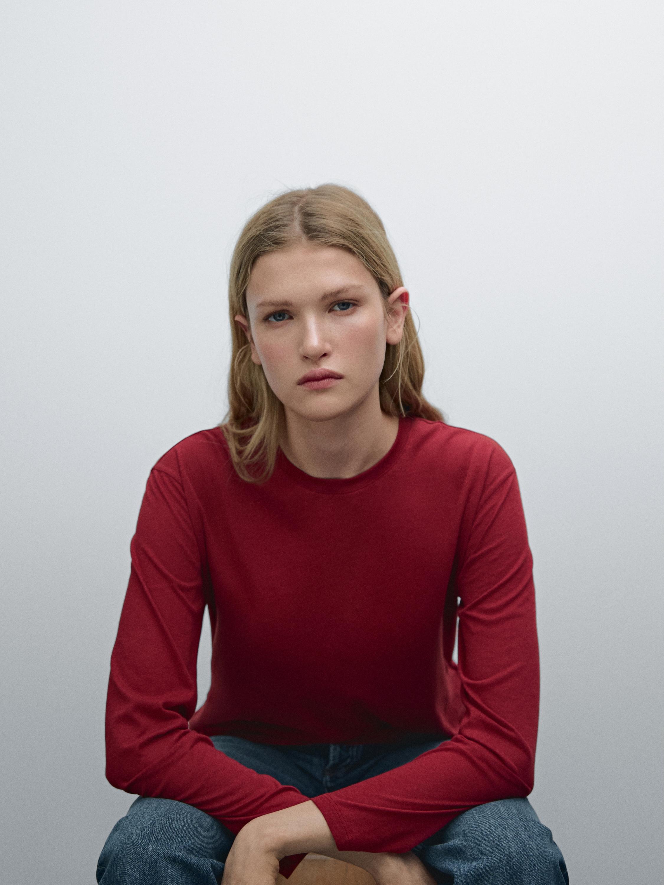 Slim-fit cotton T-shirt with long sleeves