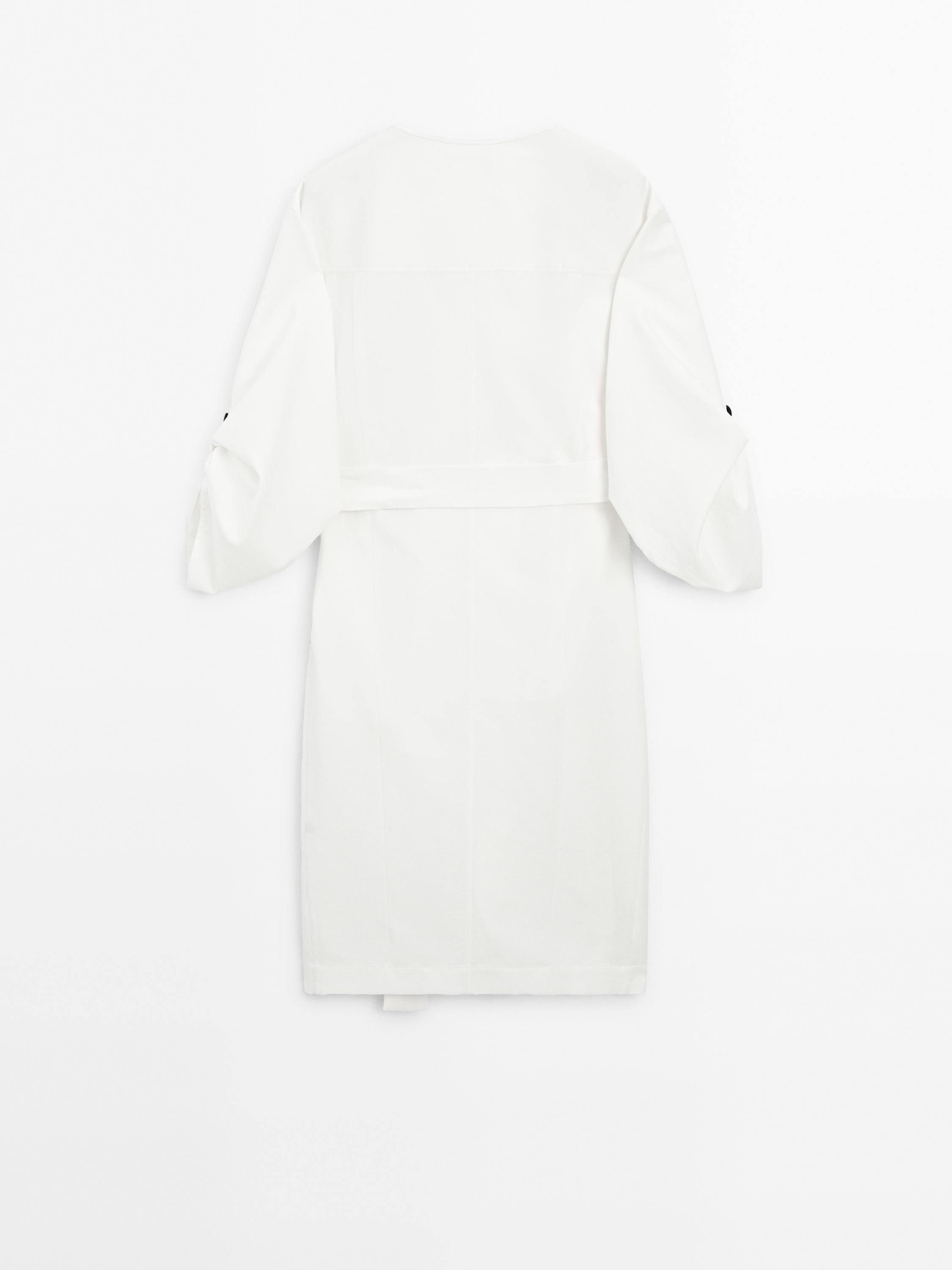 Shirt dress with contrast buttons