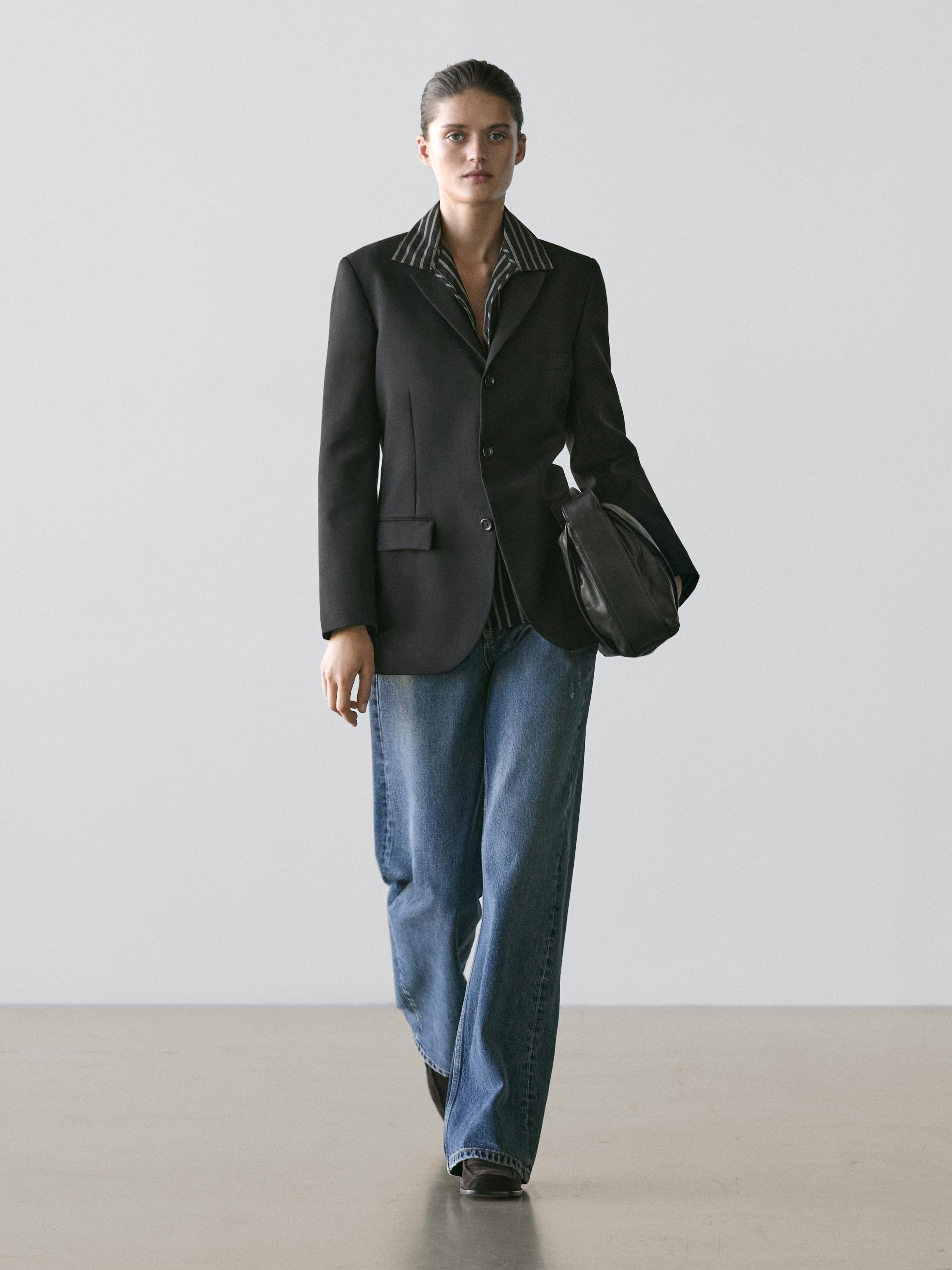 100% wool three-button blazer — BLACK