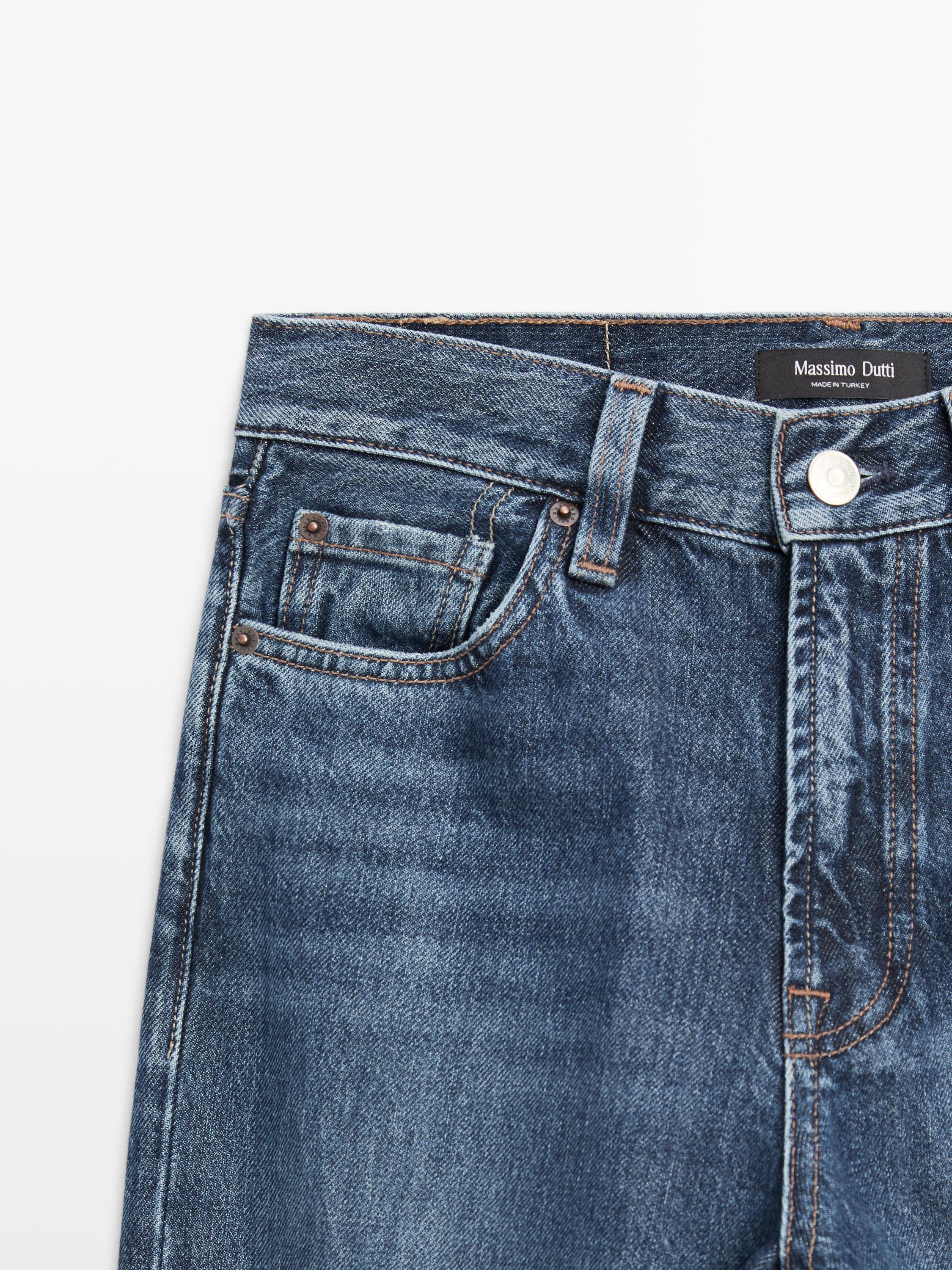 Straight-leg high-waist jeans