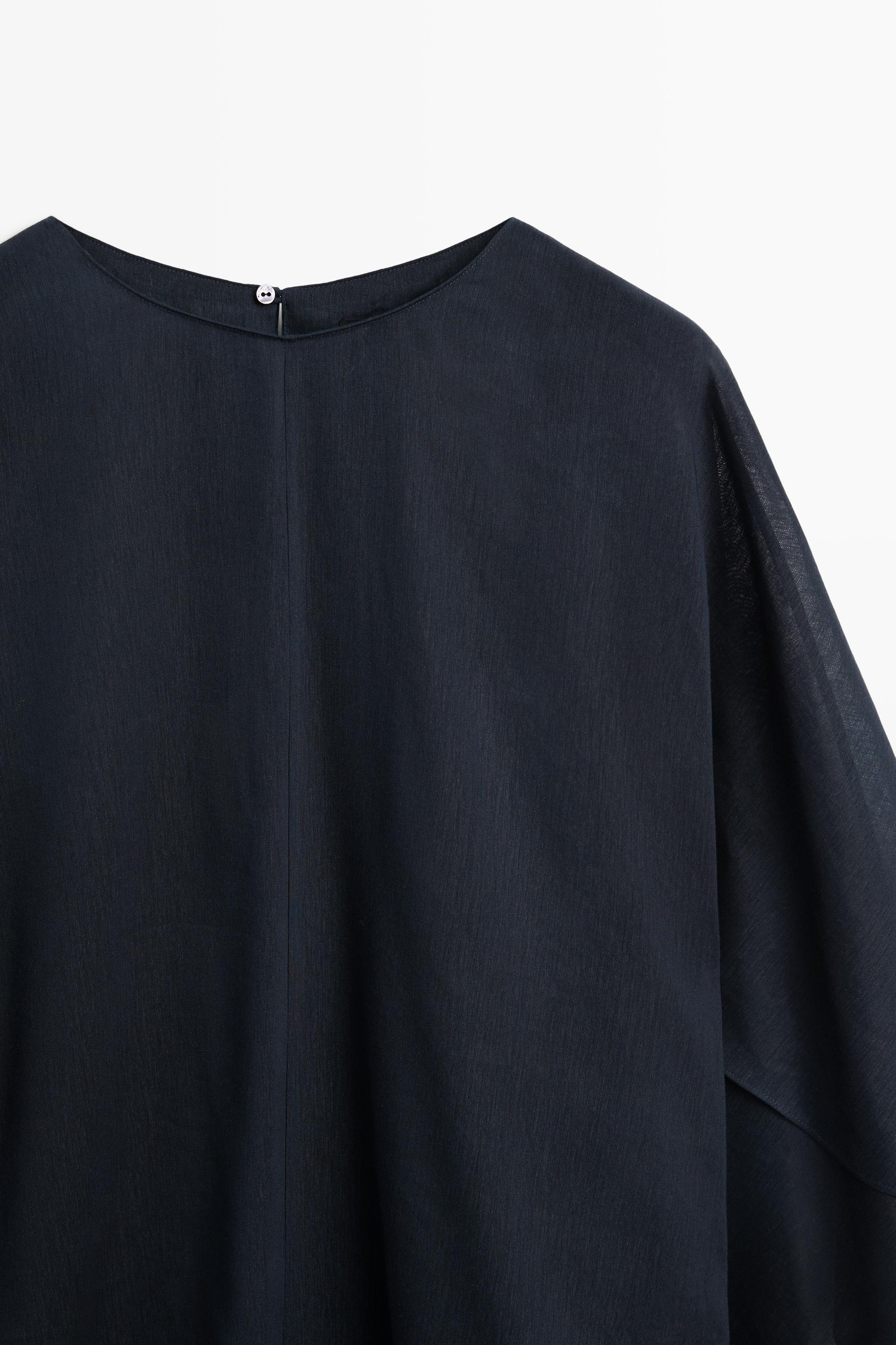 Asymmetric flowing cape — DARK BLUE
