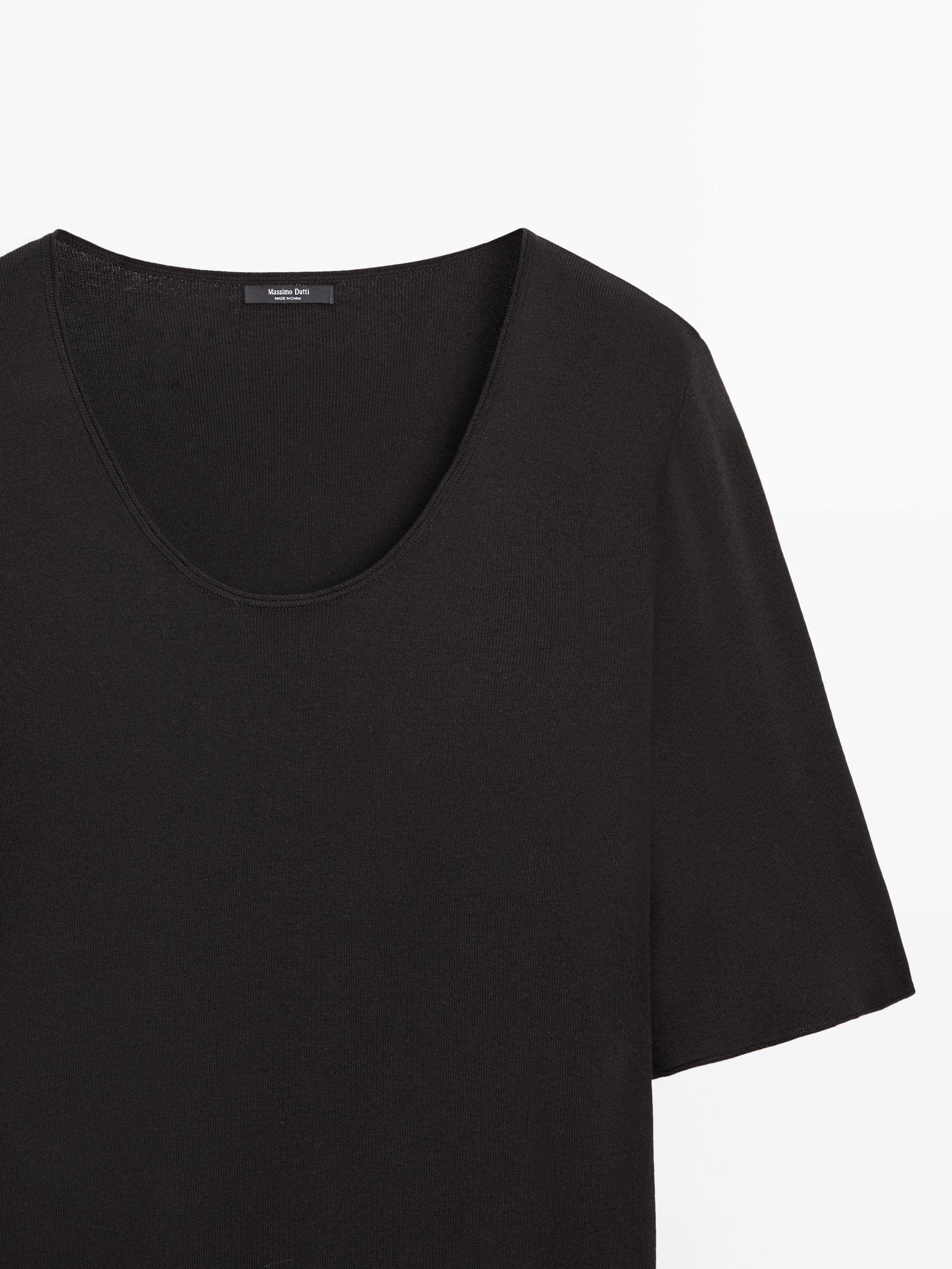 Сукня міді з рукавами