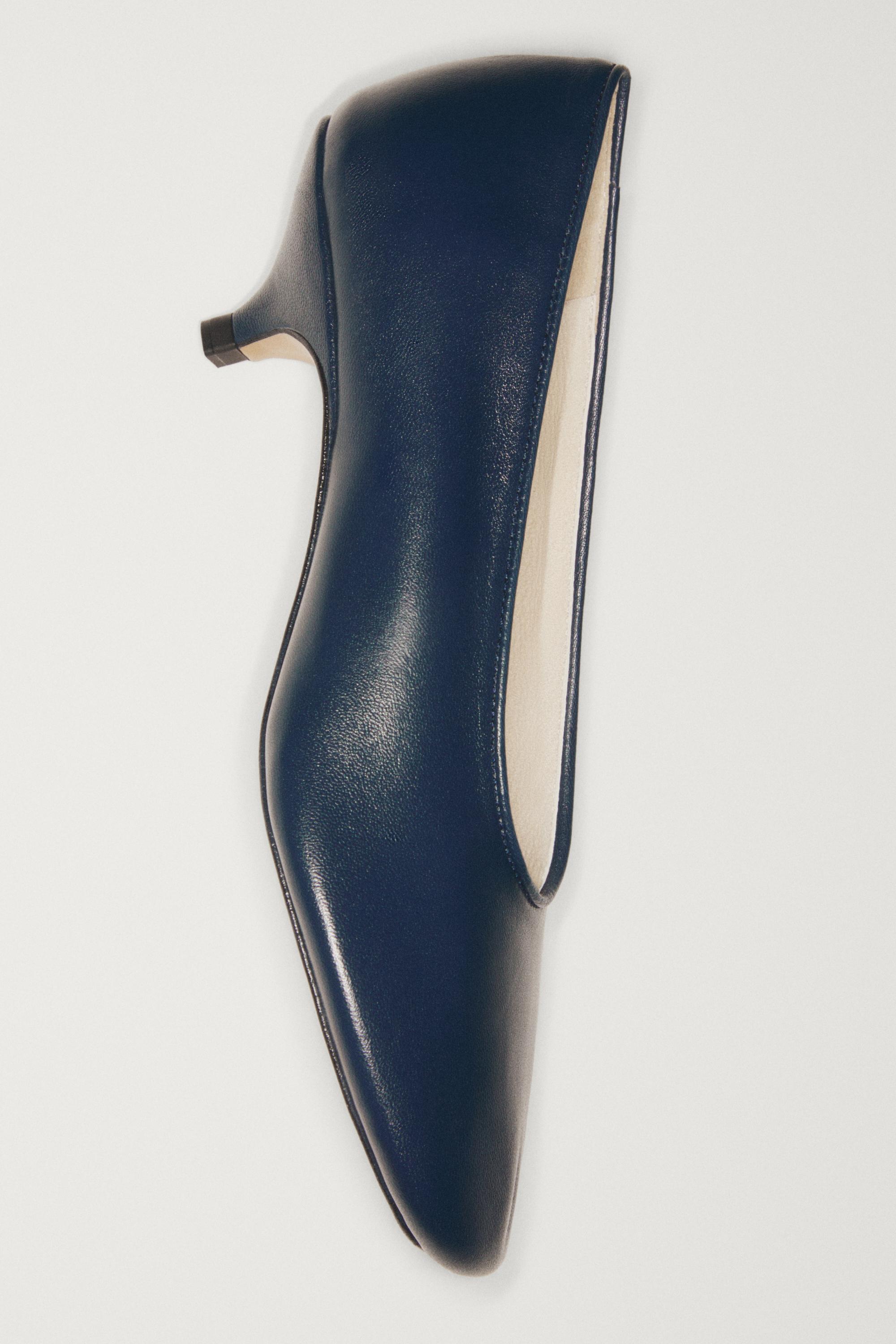 Soft leather heel shoes — BLUE